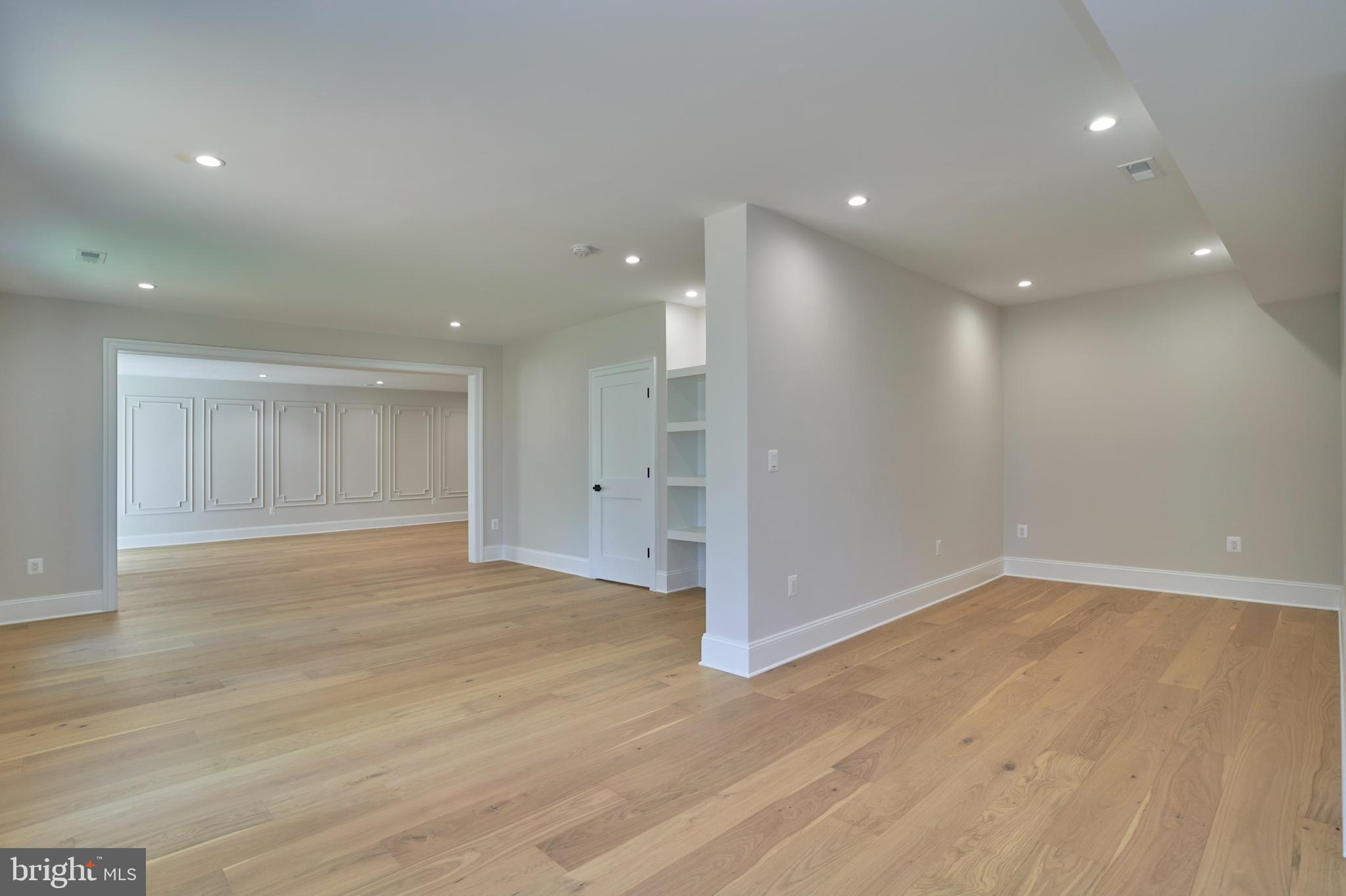 HUNTER MILL ESTATES - Residential