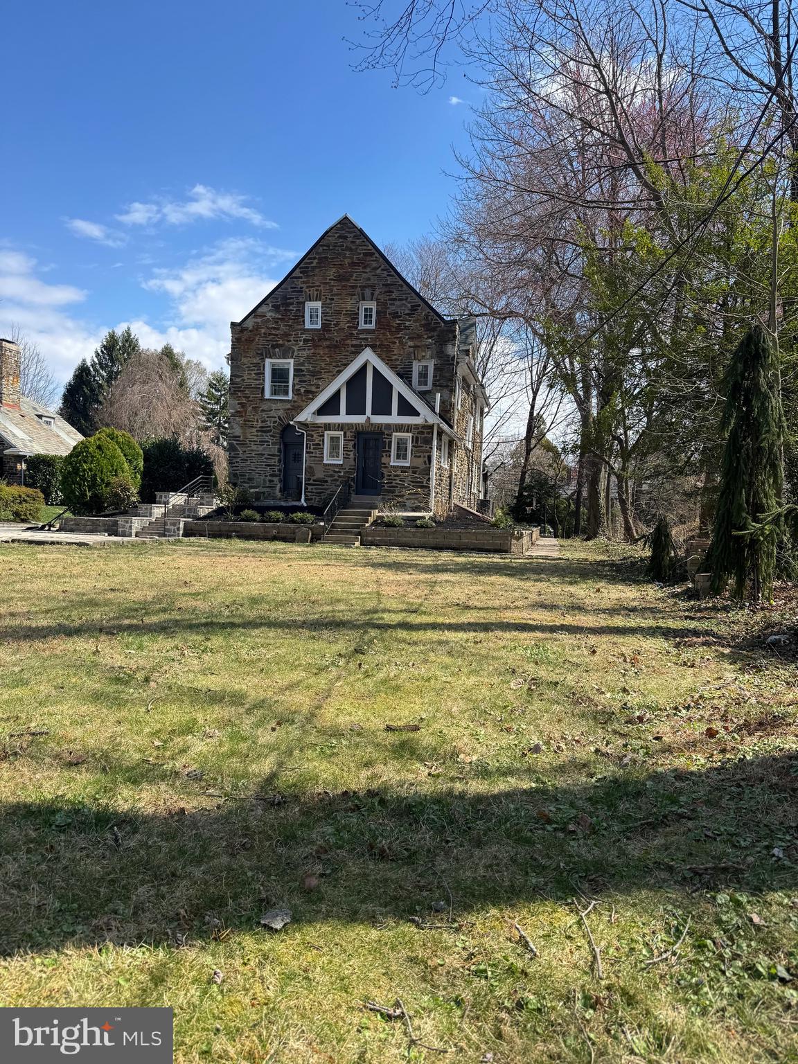 WYNNEWOOD - Residential
