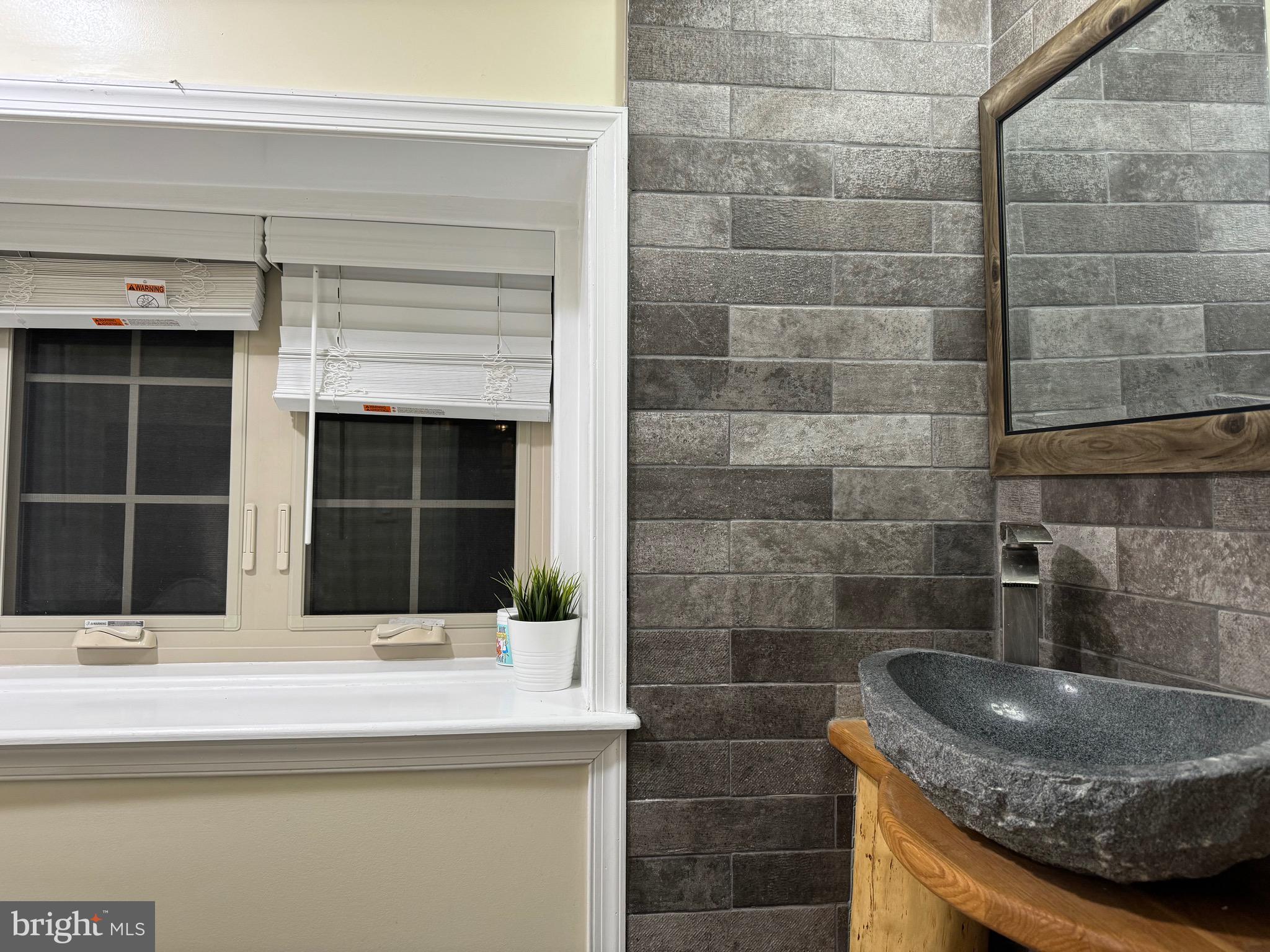 WYNNEWOOD - Residential