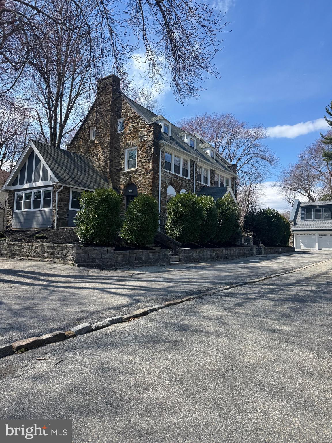 WYNNEWOOD - Residential