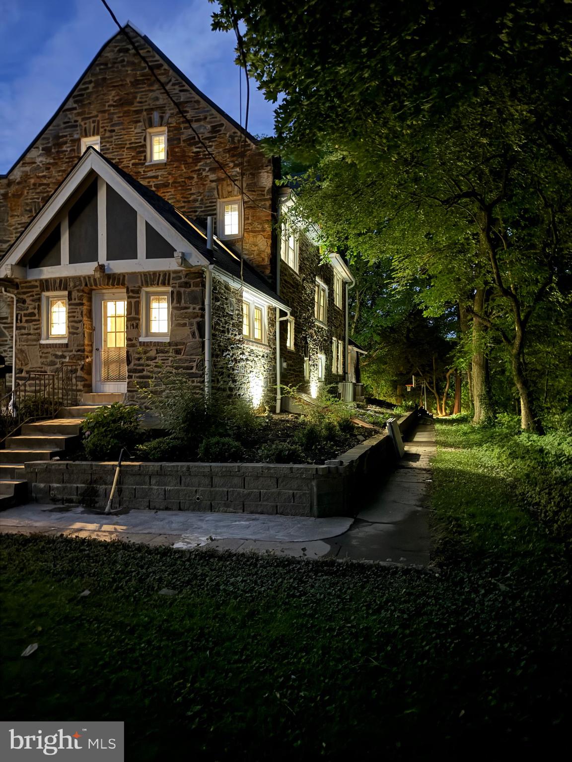WYNNEWOOD - Residential