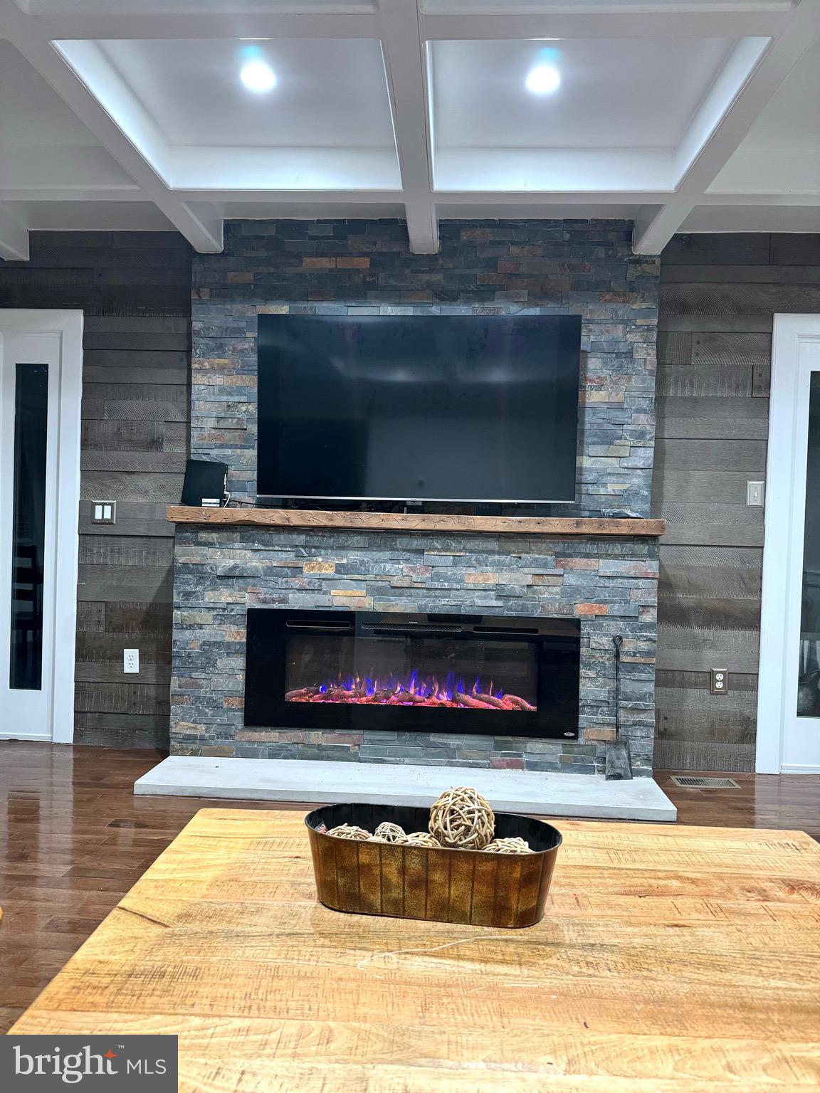 WYNNEWOOD - Residential