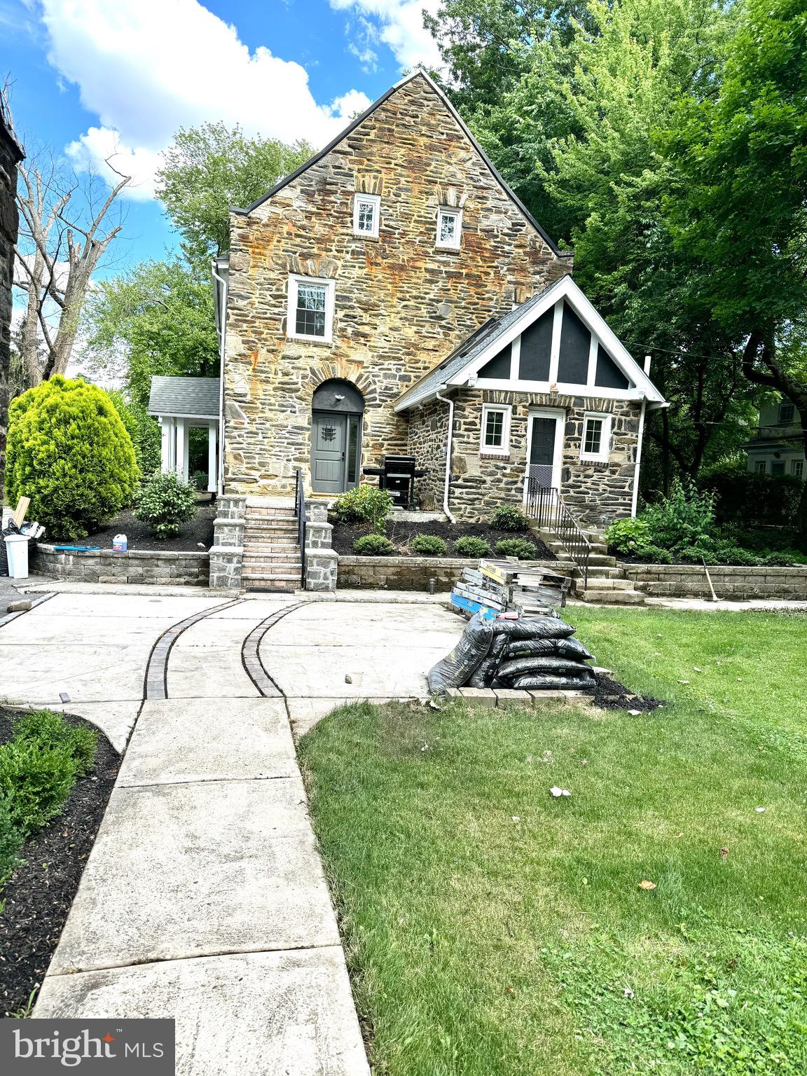 WYNNEWOOD - Residential