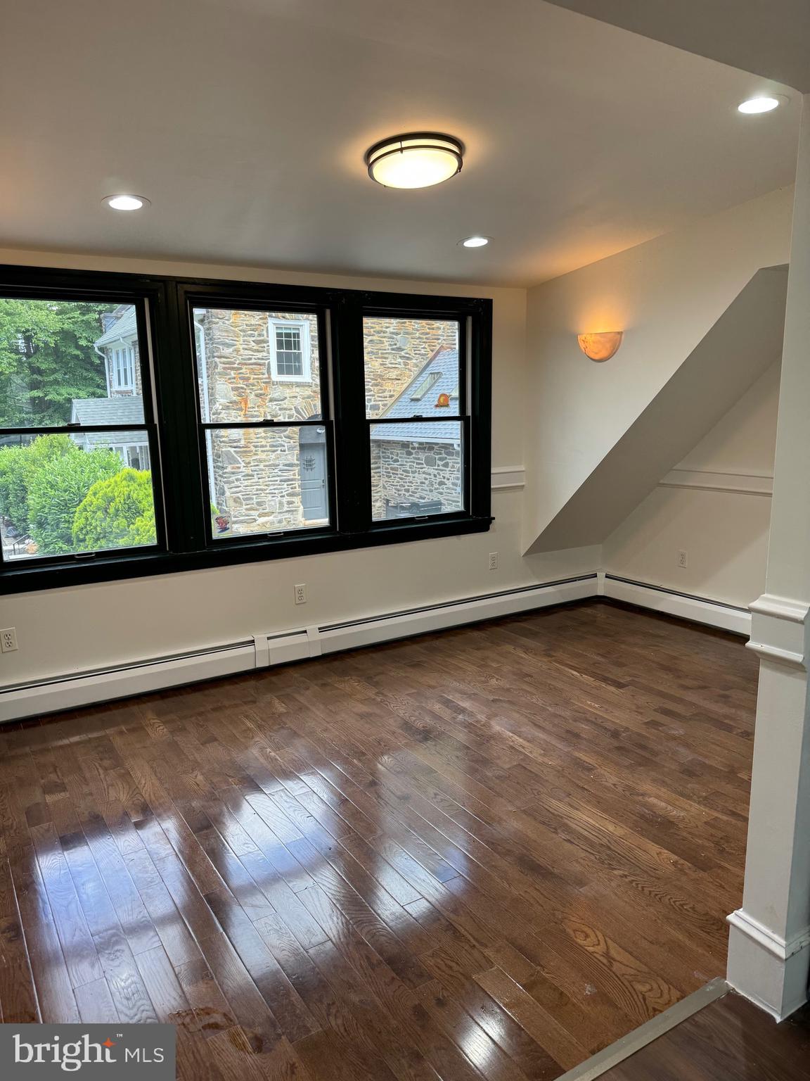 WYNNEWOOD - Residential