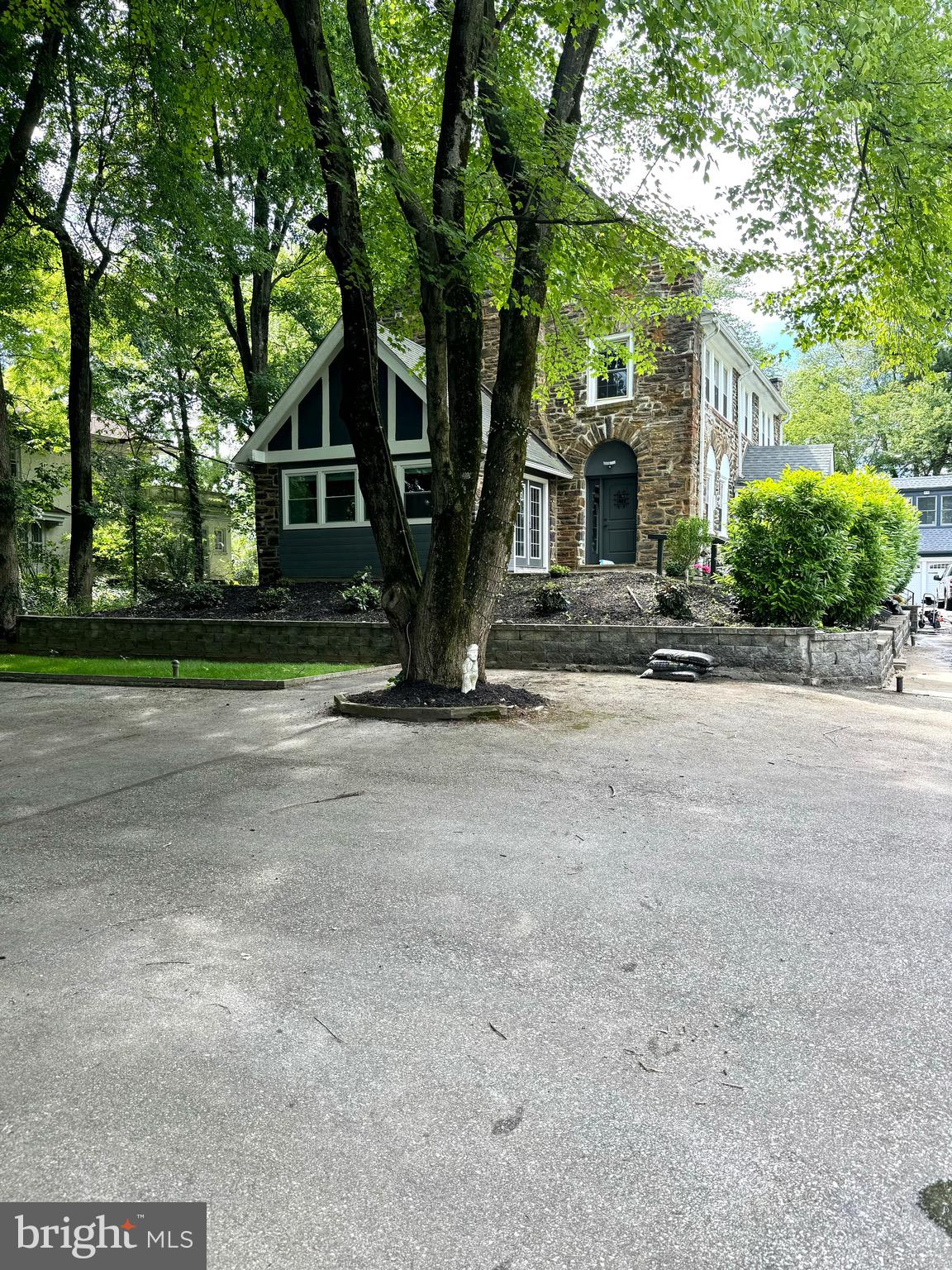 WYNNEWOOD - Residential