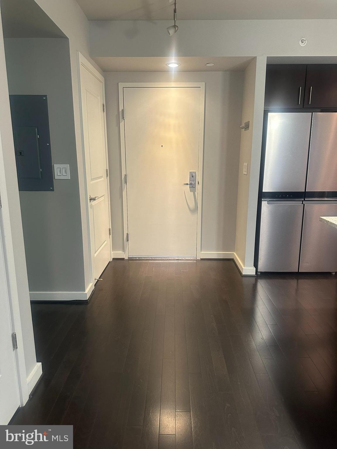 1025 FIRST STREET SE 901