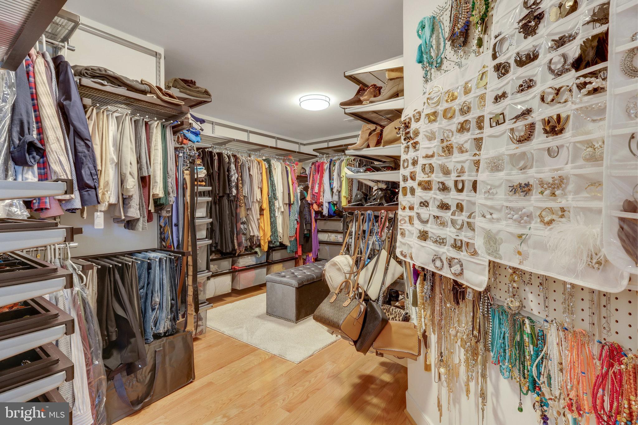 CHESTERBROOK WOODS - Residential Lease