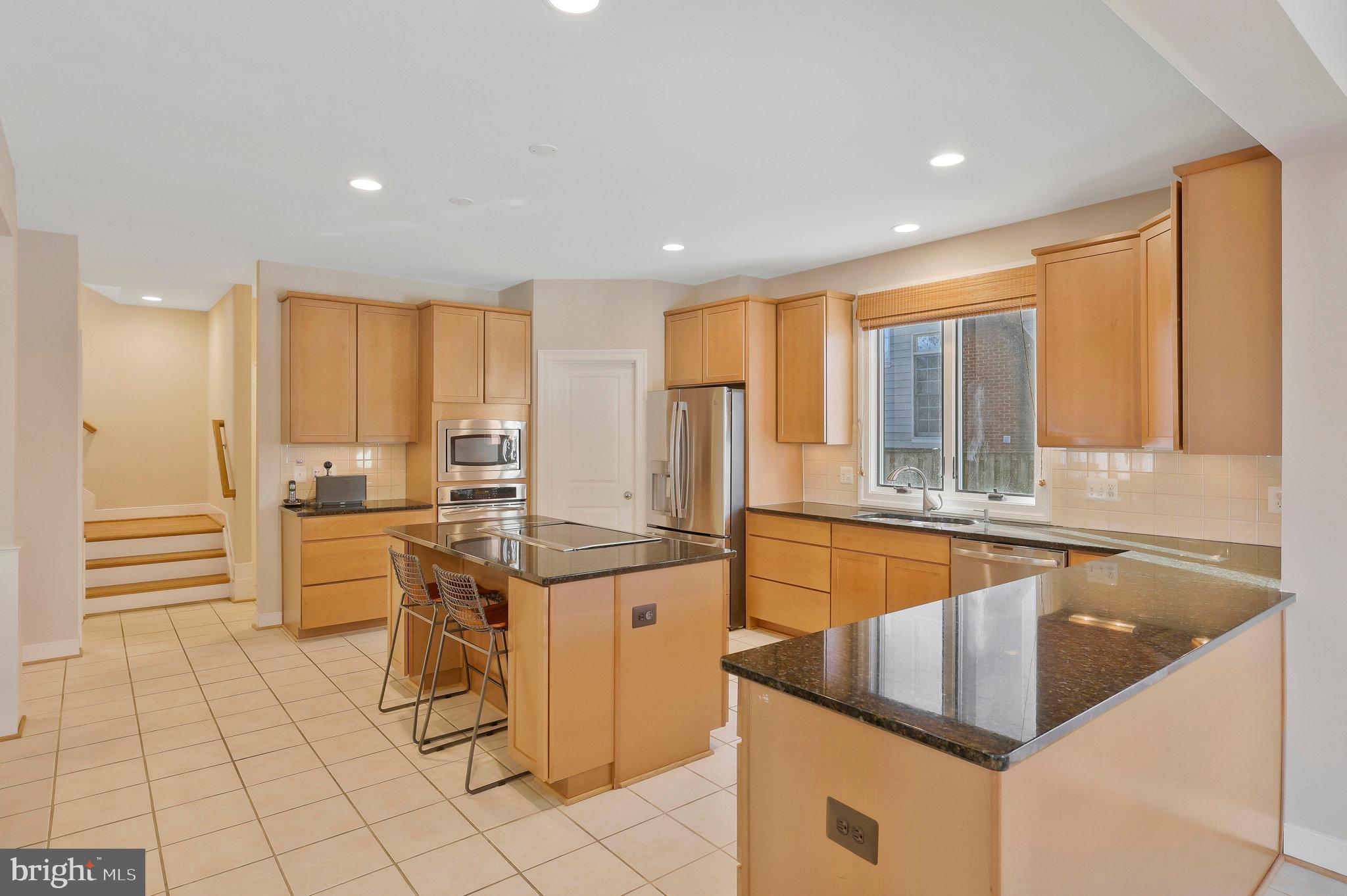 CHESTERBROOK WOODS - Residential Lease