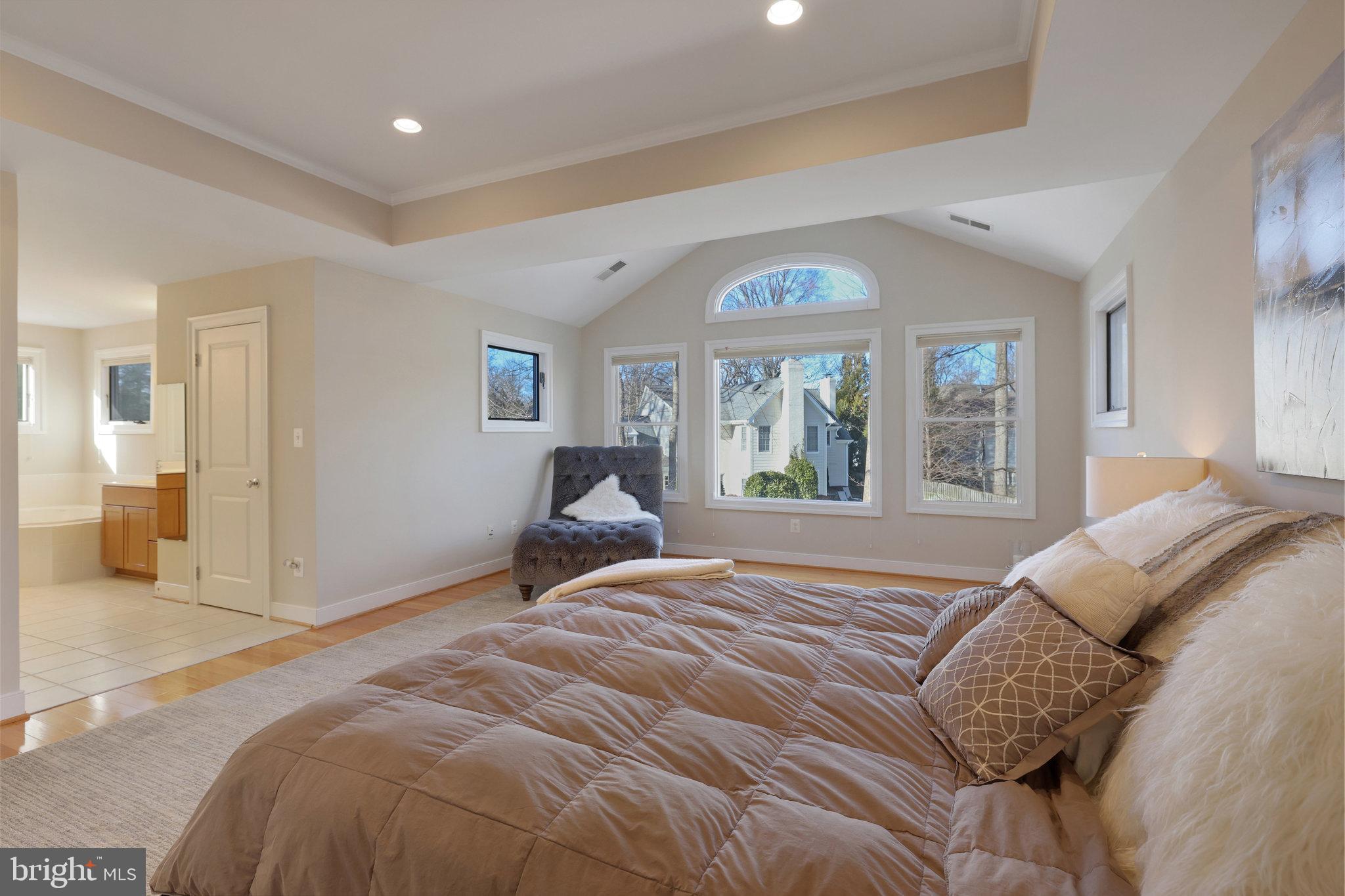 CHESTERBROOK WOODS - Residential Lease