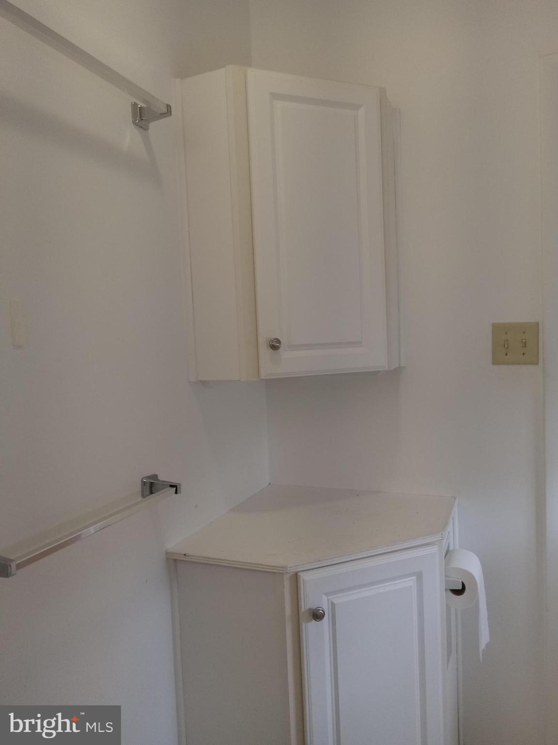 CHARLES TOWN - Residential Lease