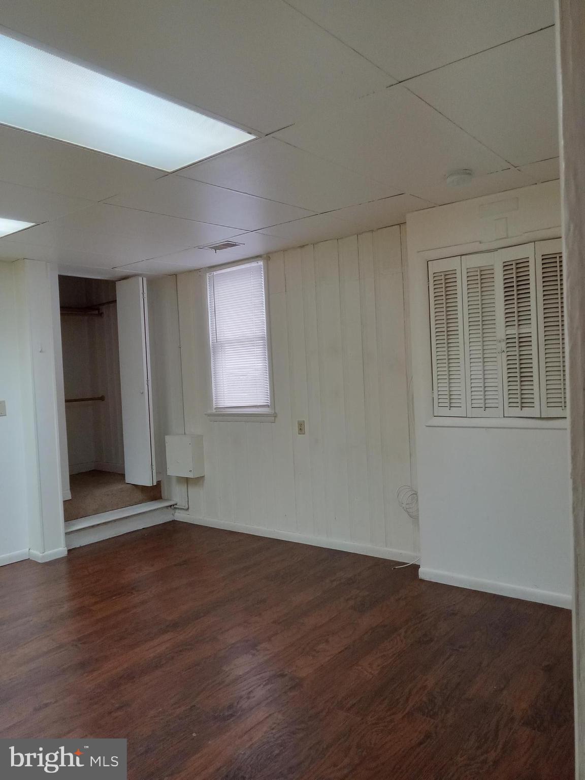 CHARLES TOWN - Residential Lease