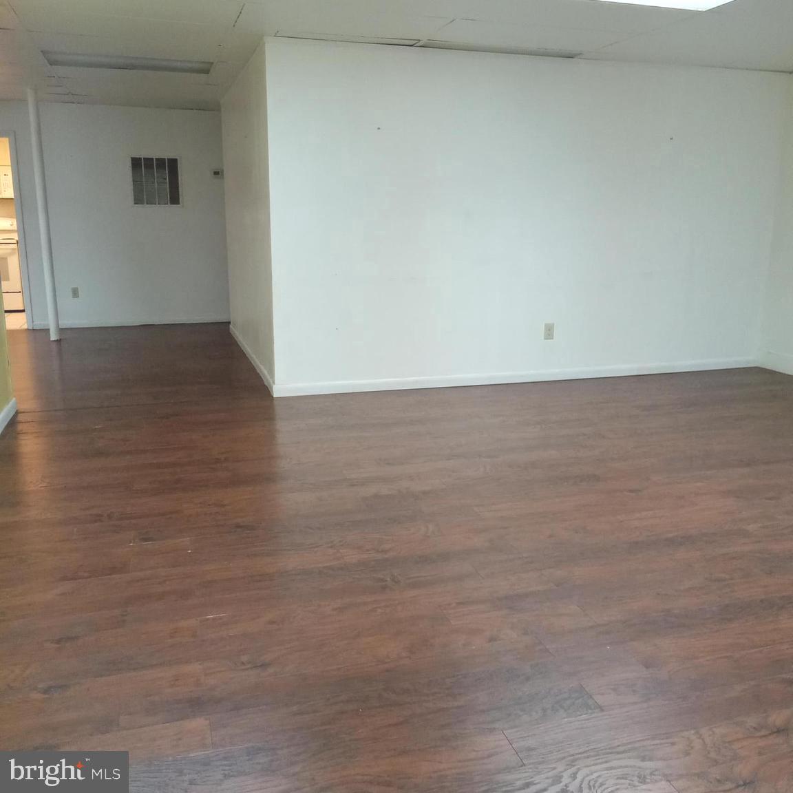 CHARLES TOWN - Residential Lease