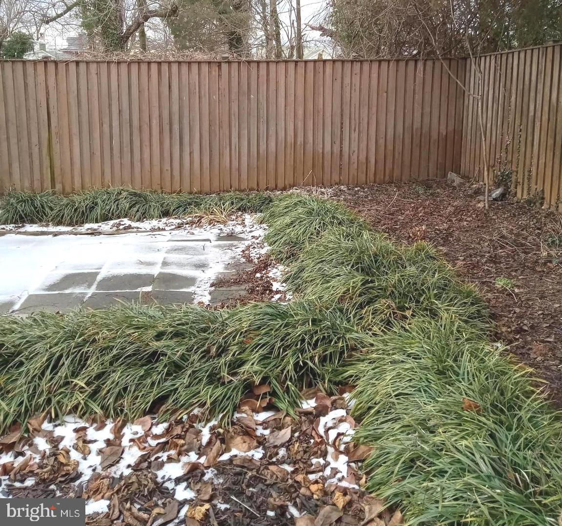 CHARLES TOWN - Residential Lease