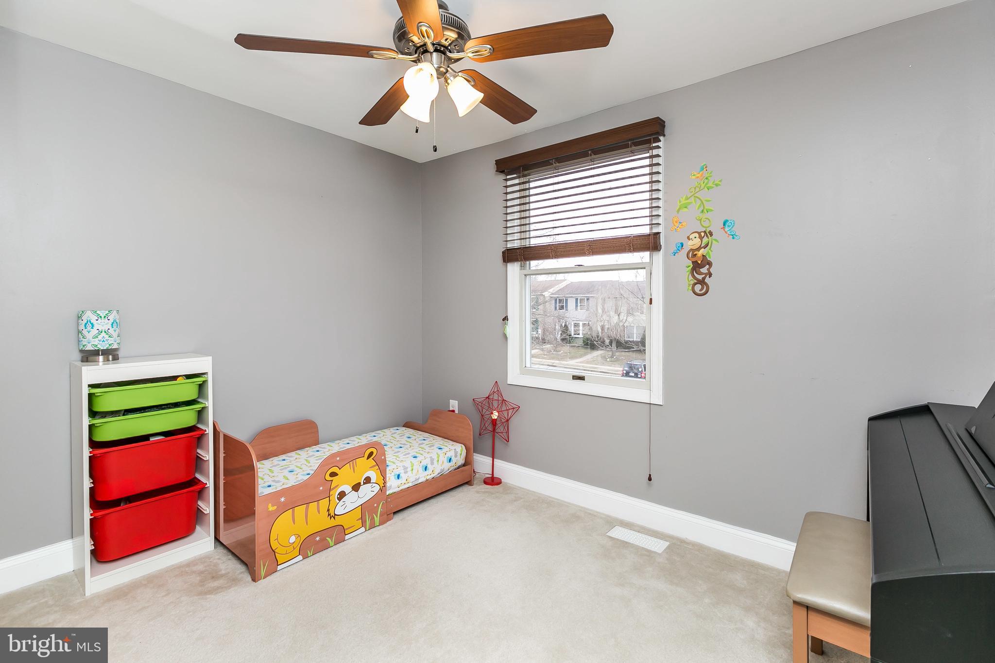 QUEEN ANNE VILLAGE - Residential