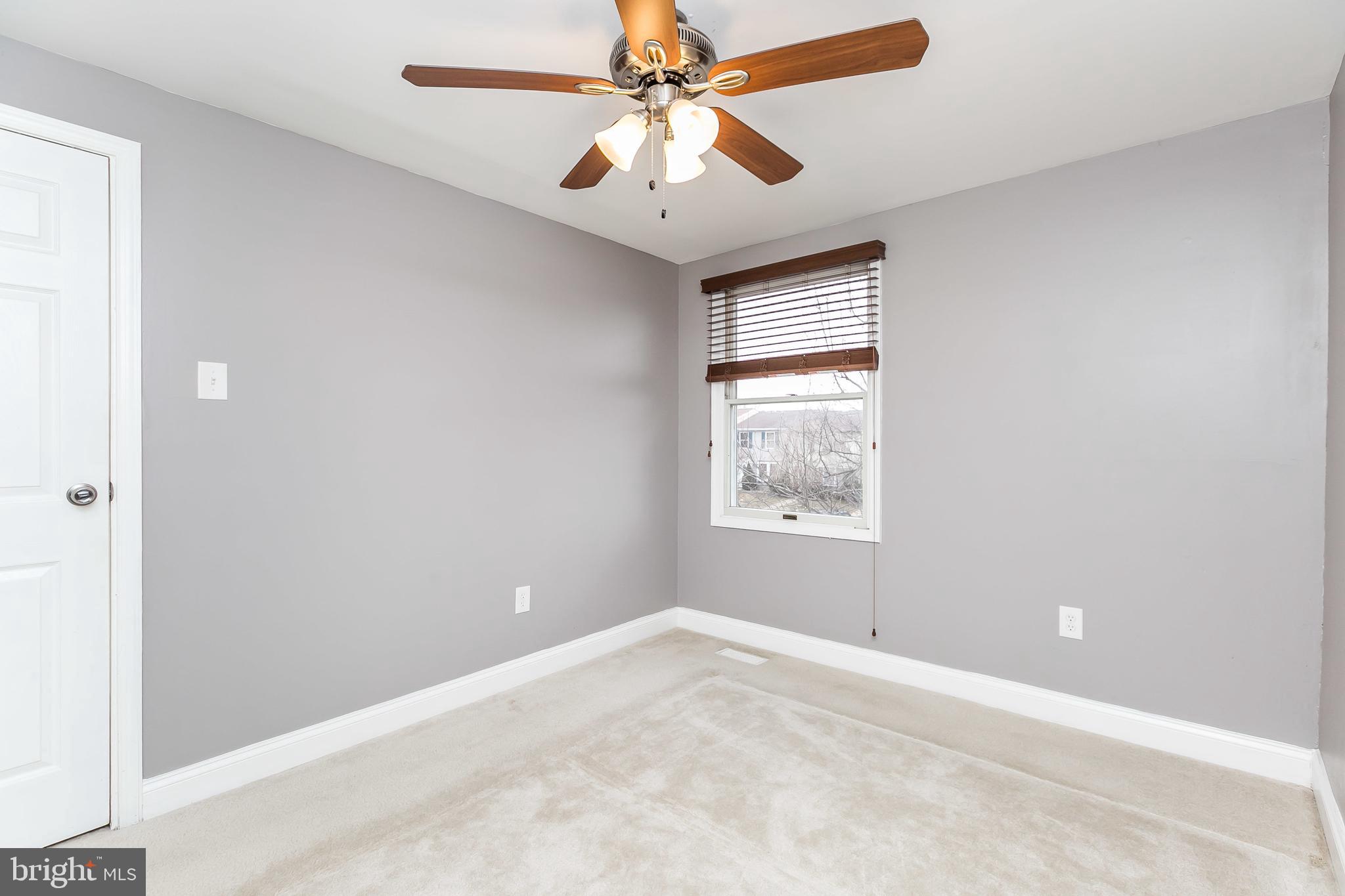 QUEEN ANNE VILLAGE - Residential