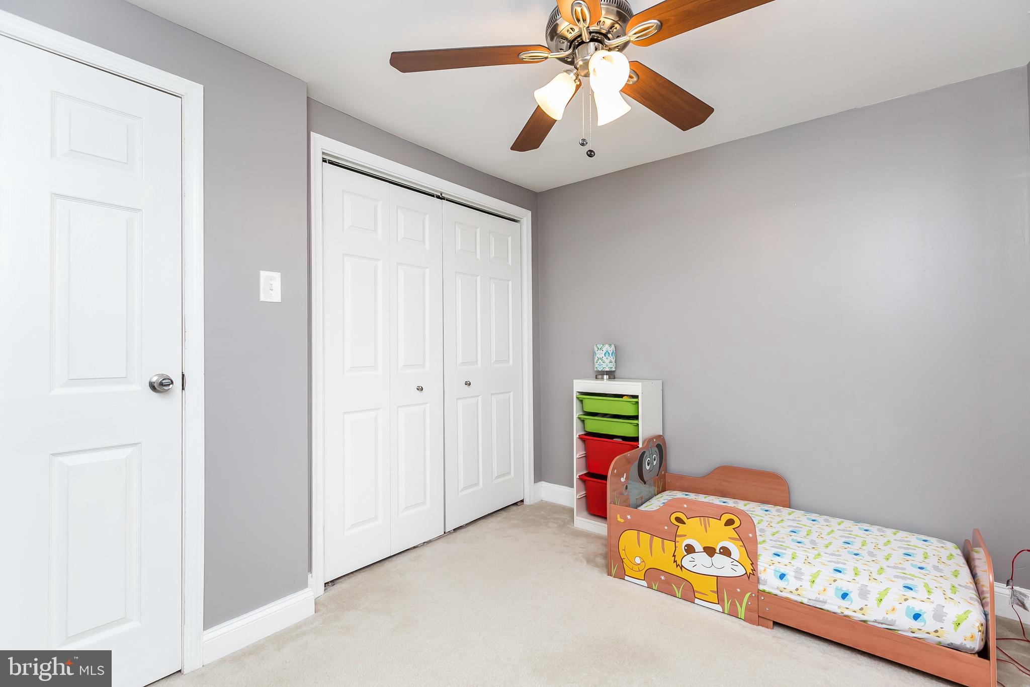 QUEEN ANNE VILLAGE - Residential