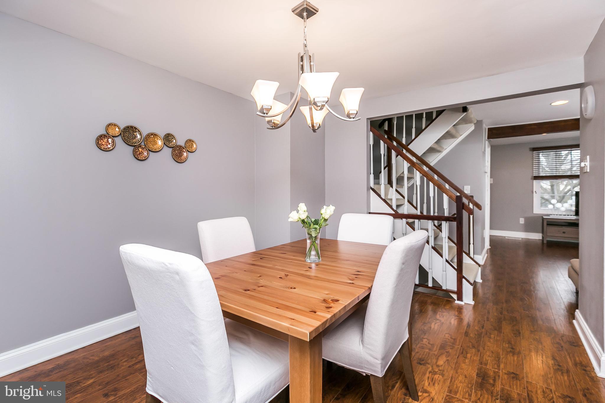 QUEEN ANNE VILLAGE - Residential