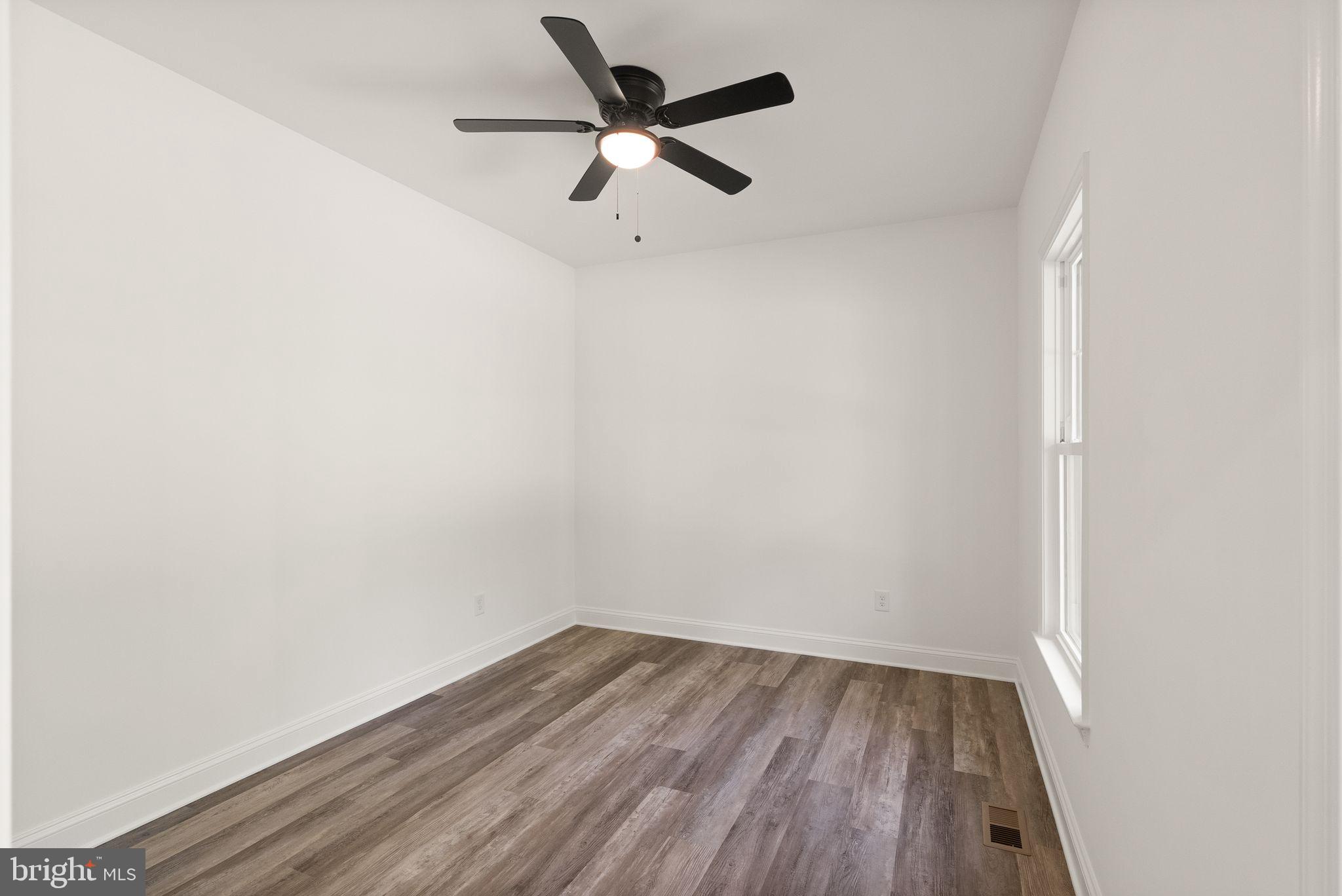 SHERWOOD FOREST - Residential