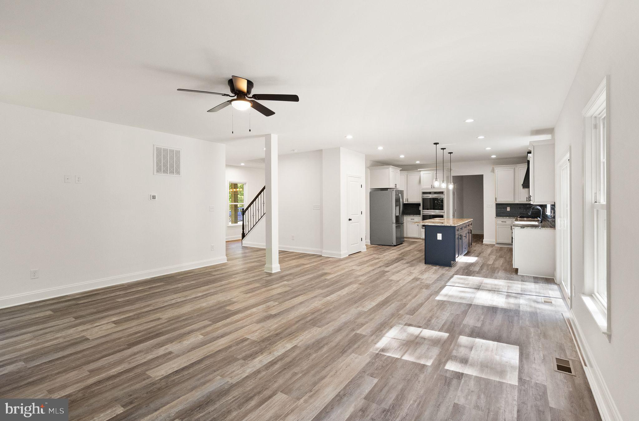 SHERWOOD FOREST - Residential