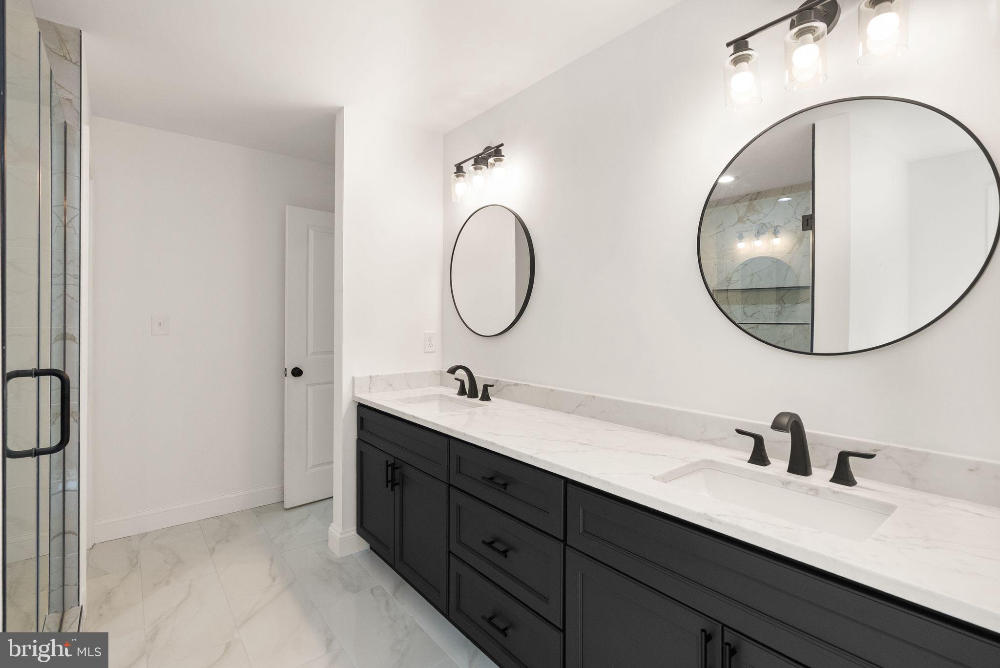 SHERWOOD FOREST - Residential