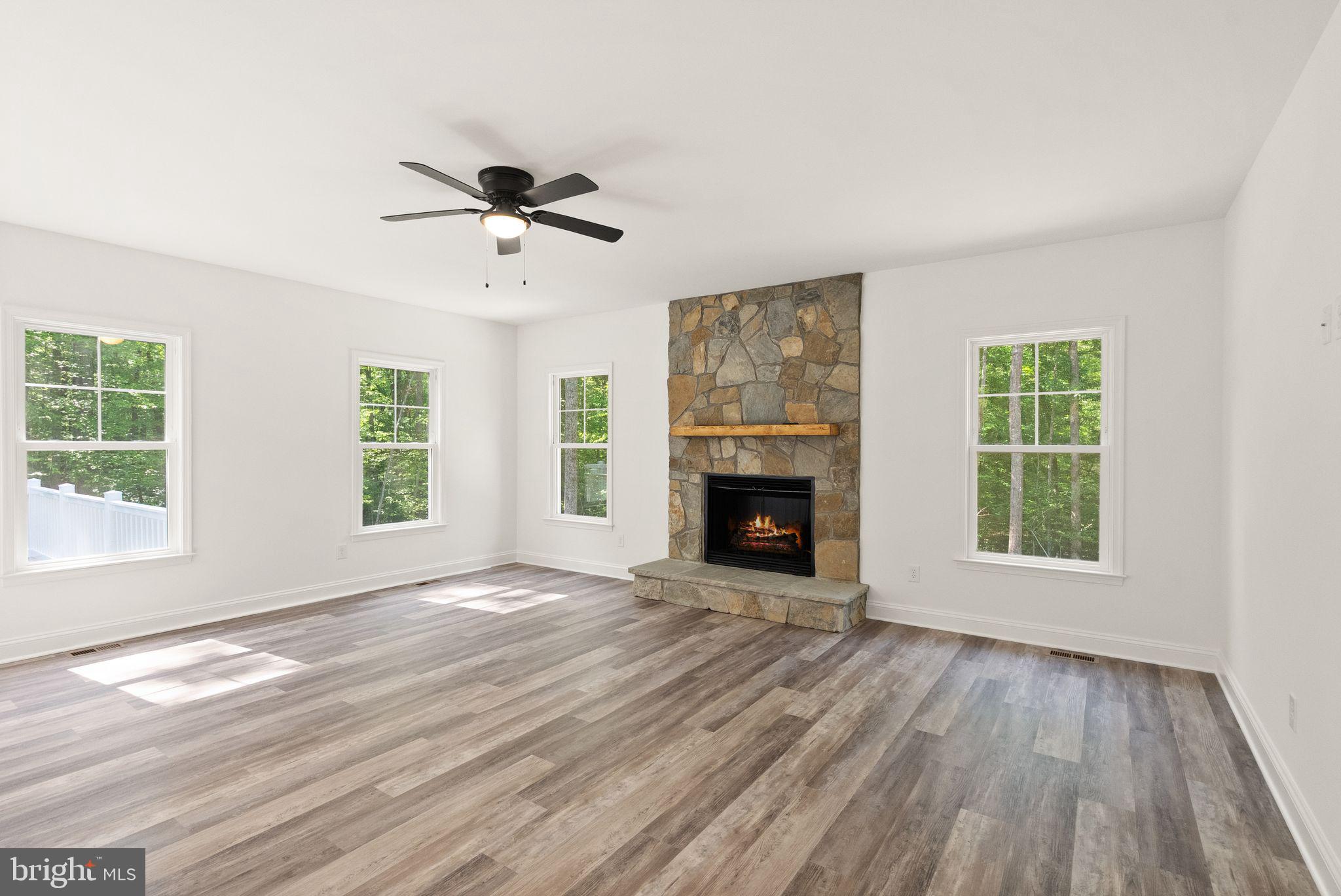 SHERWOOD FOREST - Residential