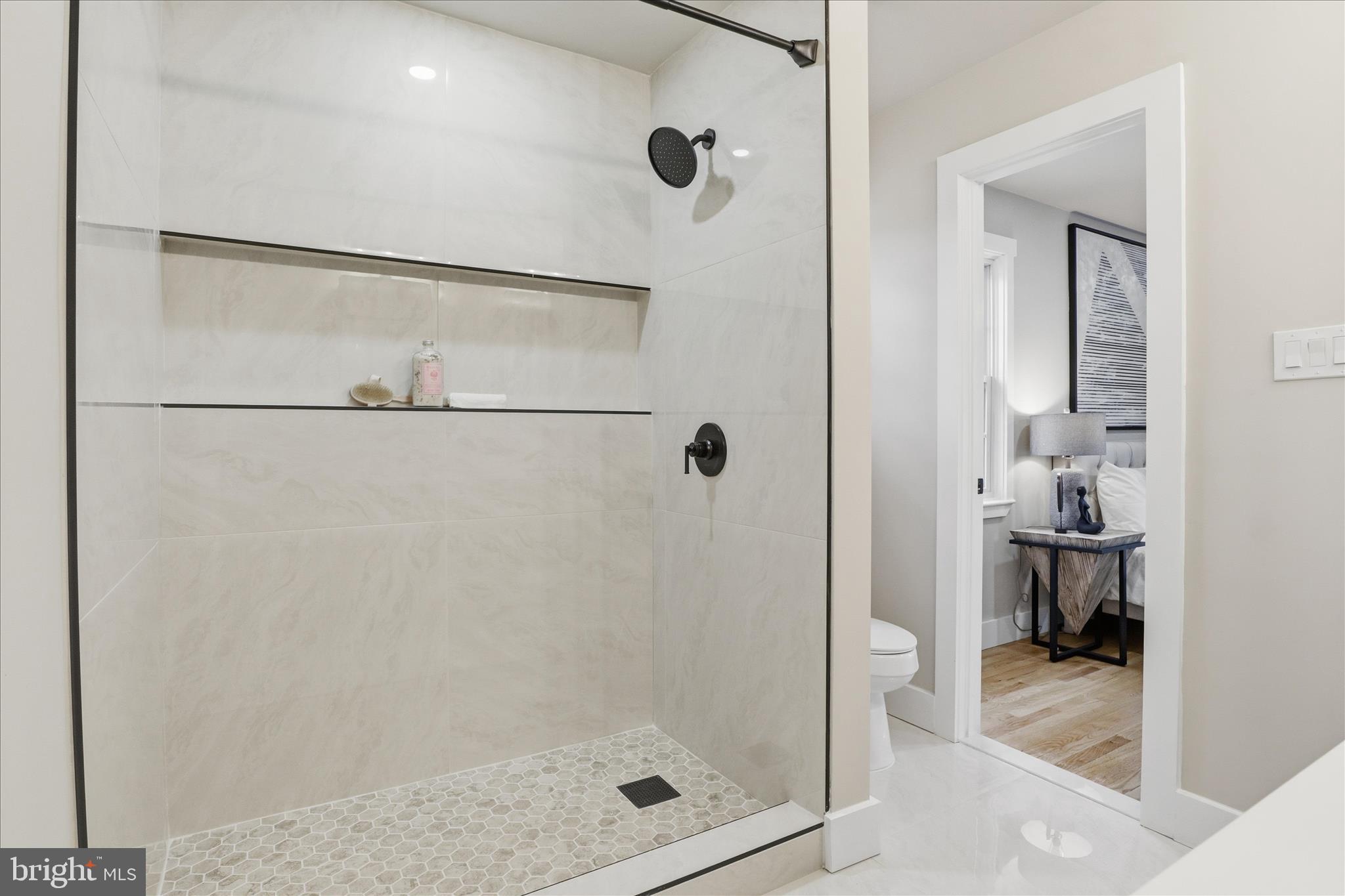 WILTON WOODS - Residential