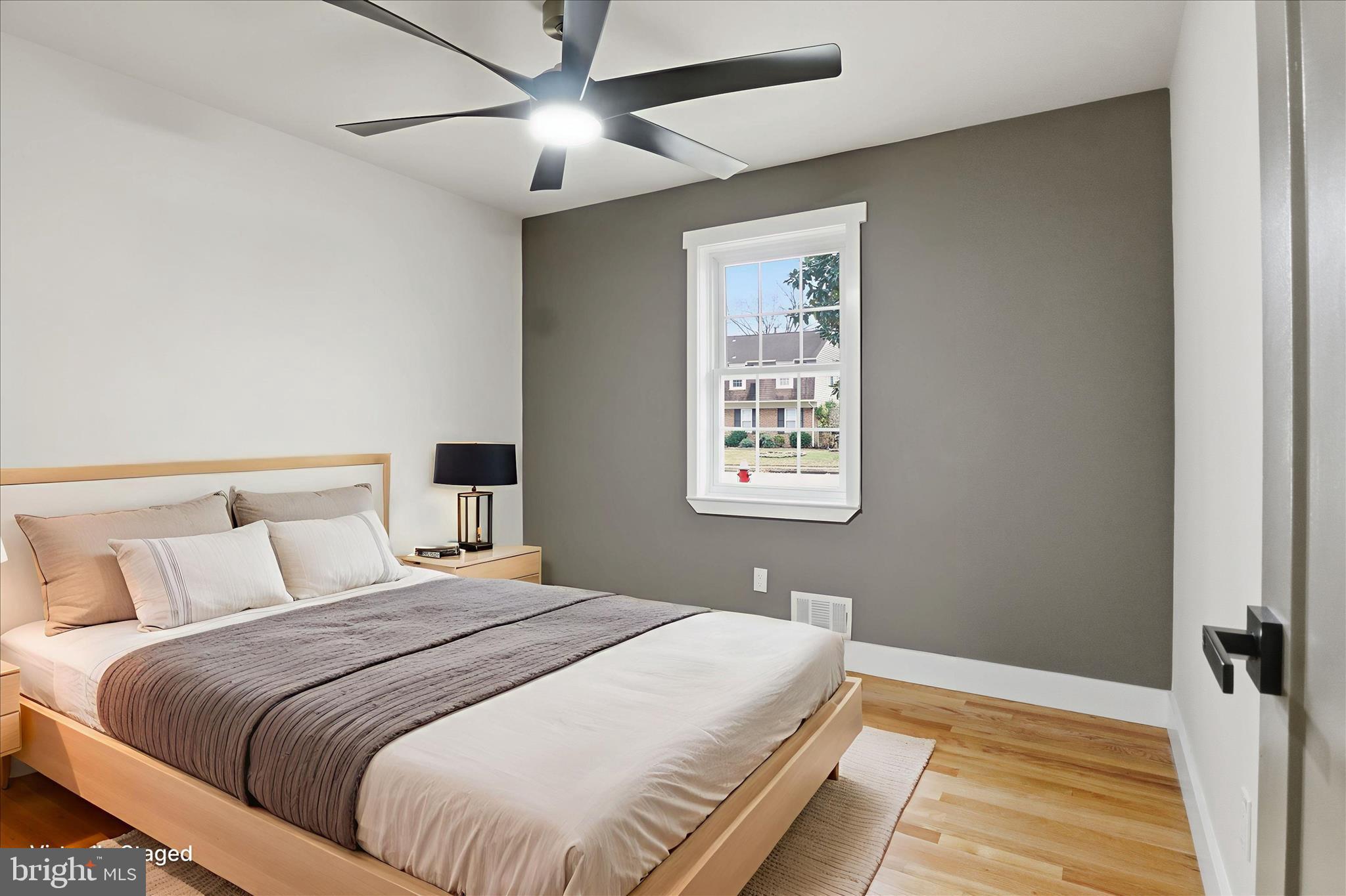 WILTON WOODS - Residential