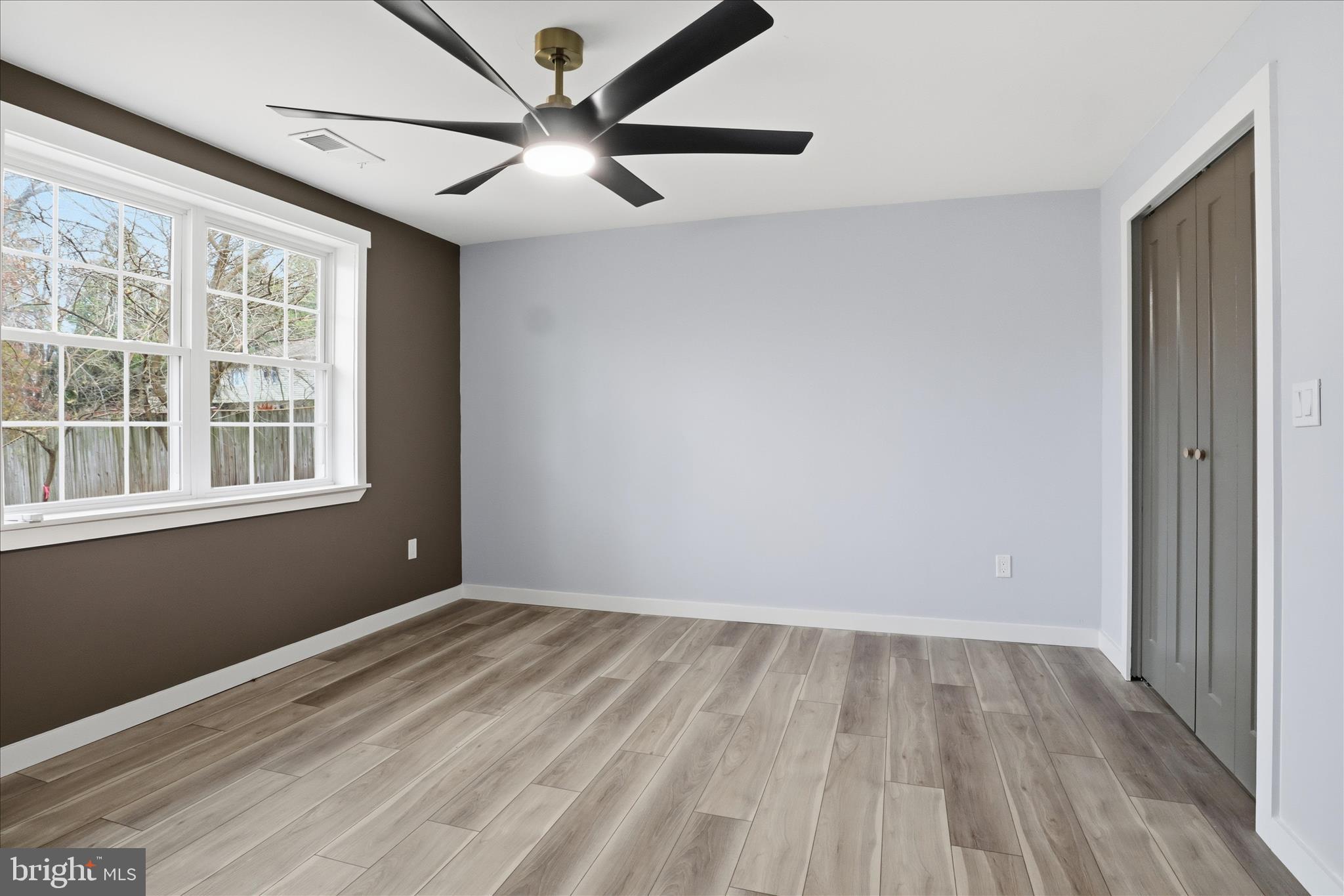 WILTON WOODS - Residential