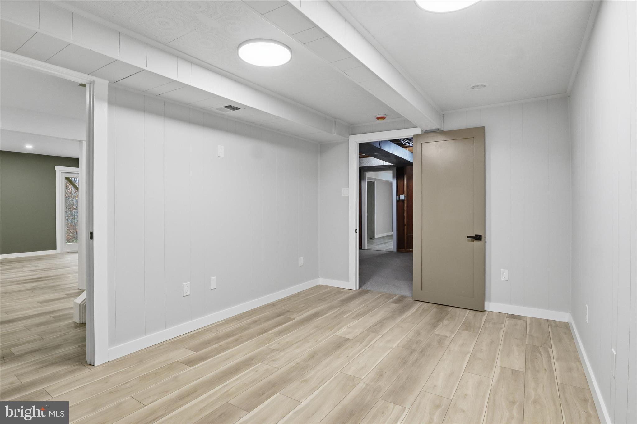 WILTON WOODS - Residential