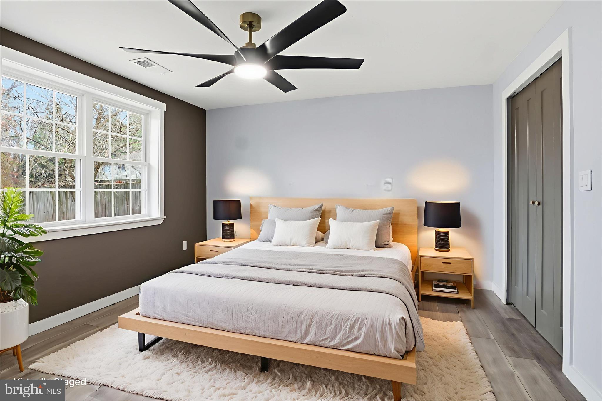 WILTON WOODS - Residential