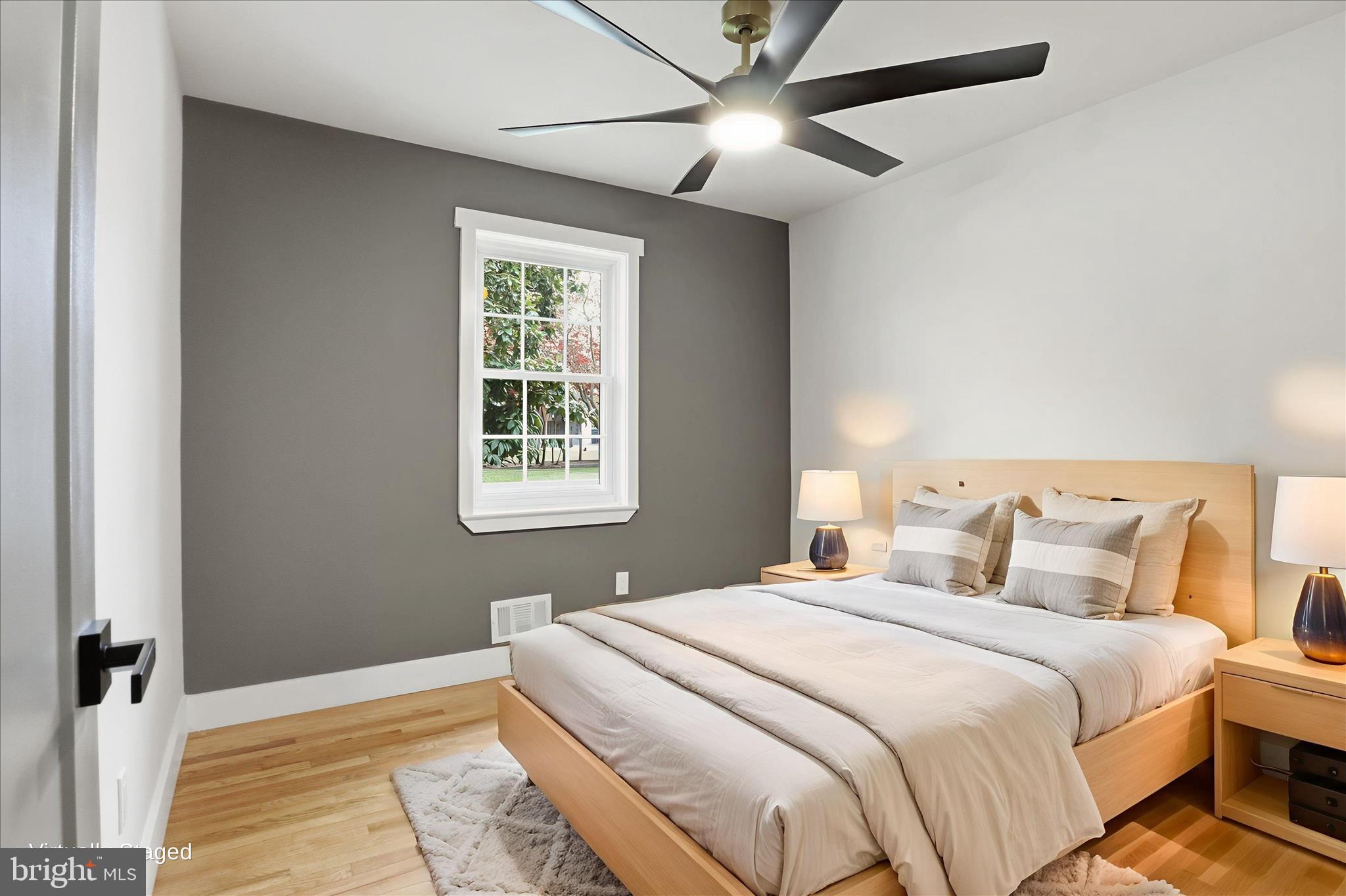 WILTON WOODS - Residential