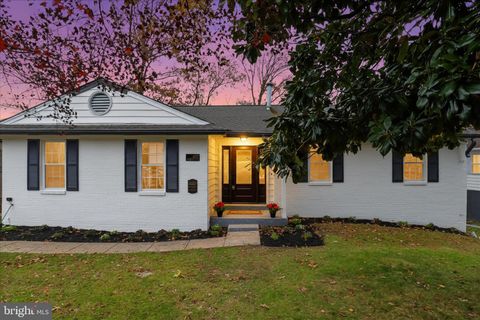 6112 REDWOOD LANE ALEXANDRIA VA 22310