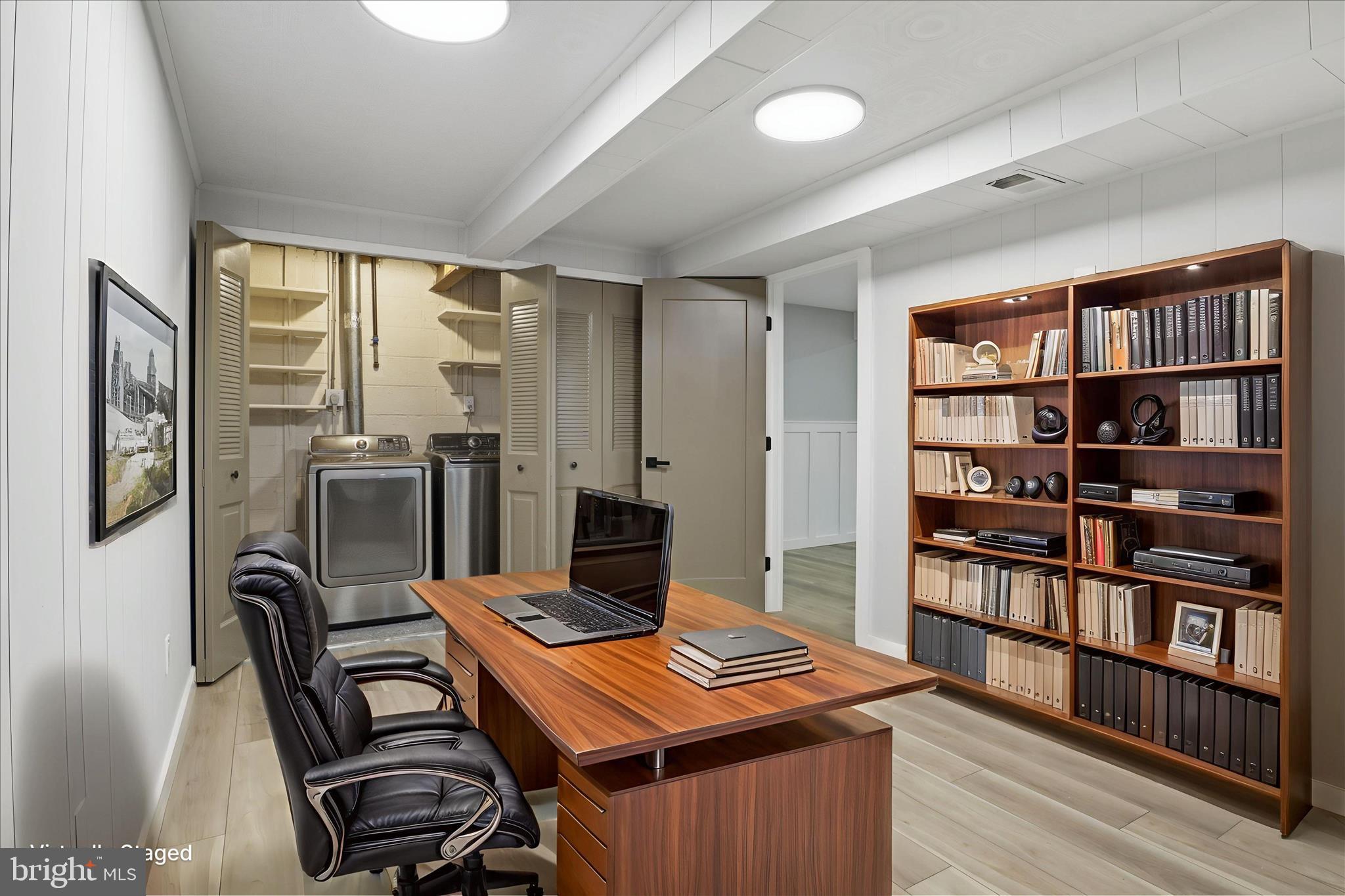 WILTON WOODS - Residential