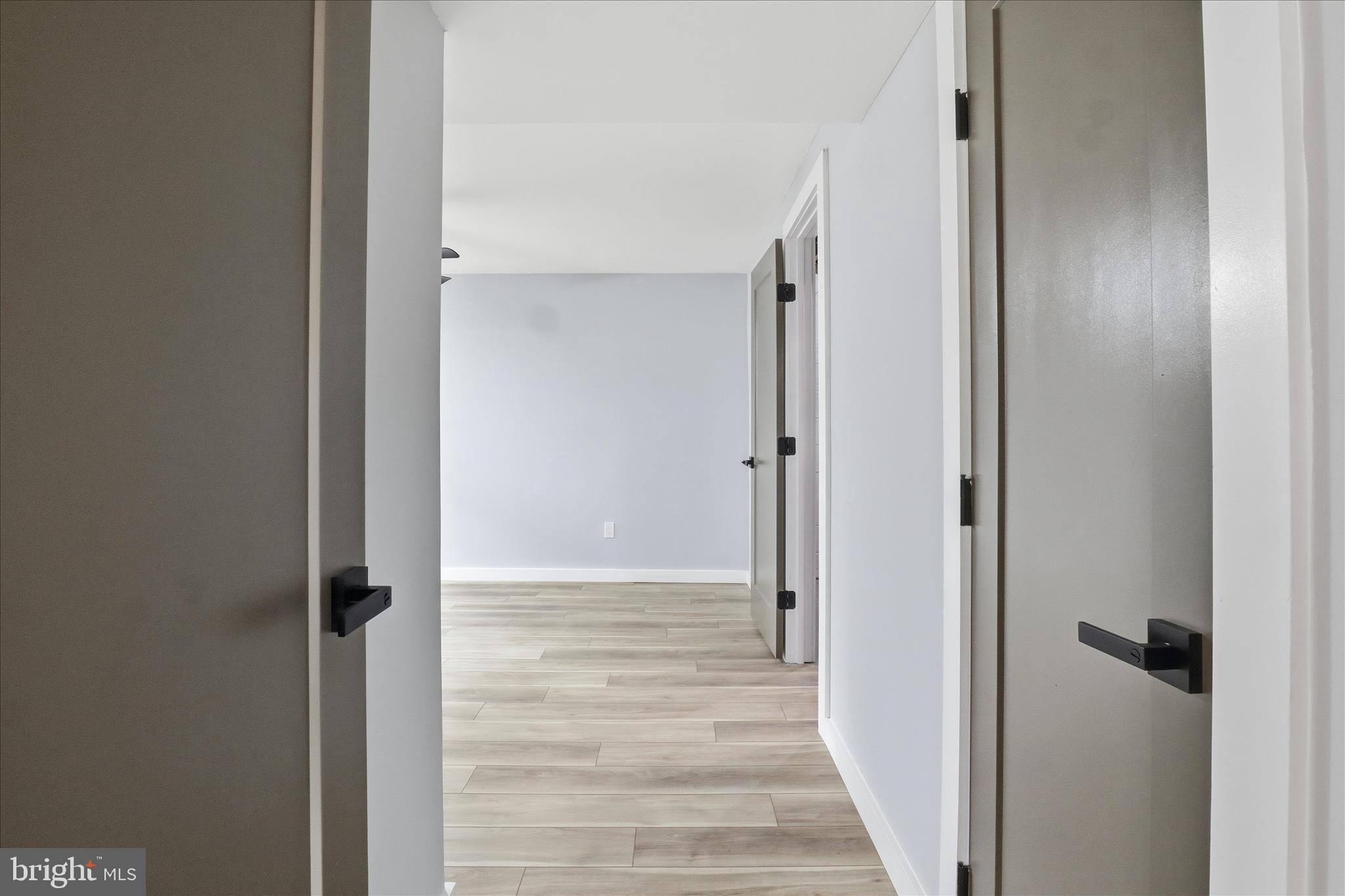 WILTON WOODS - Residential