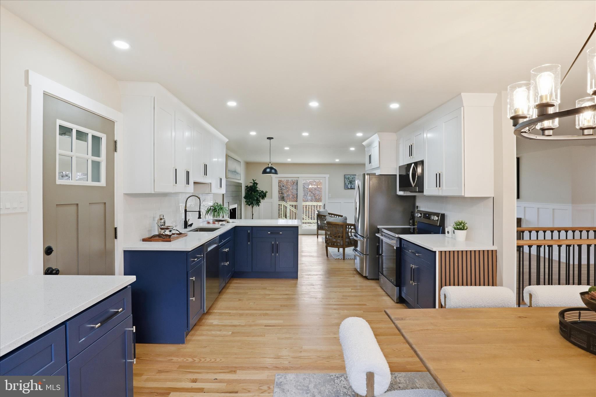 WILTON WOODS - Residential