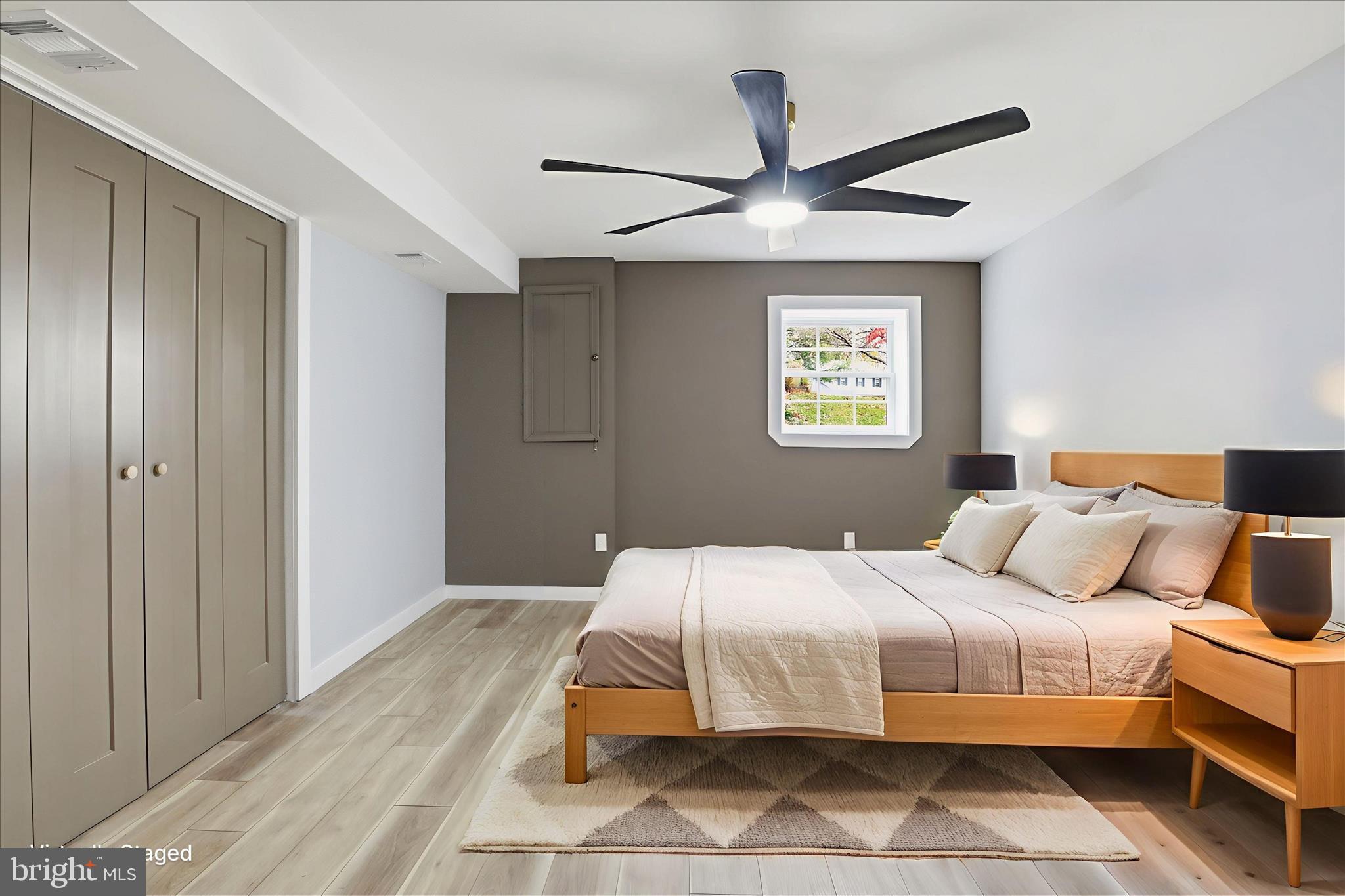 WILTON WOODS - Residential