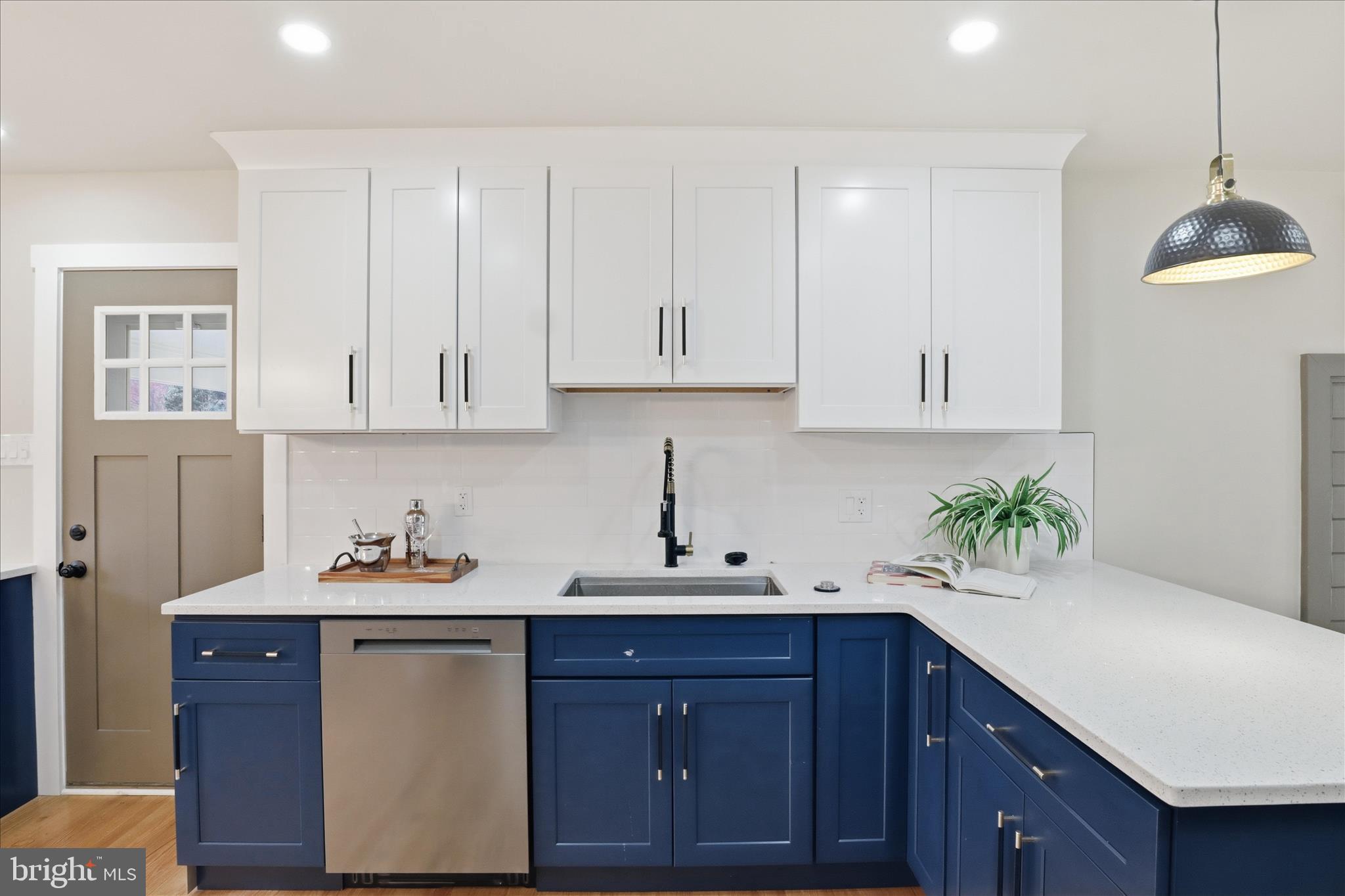 WILTON WOODS - Residential