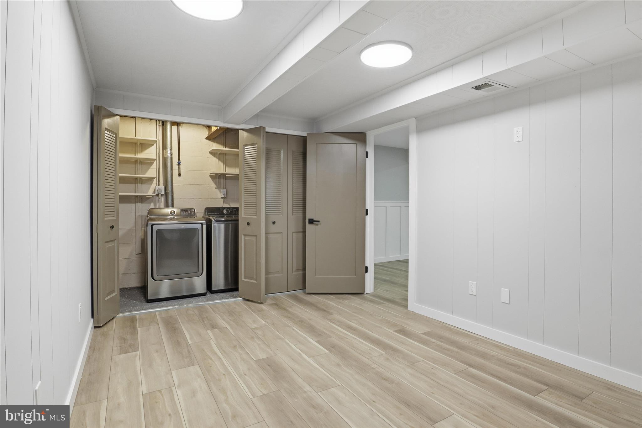 WILTON WOODS - Residential