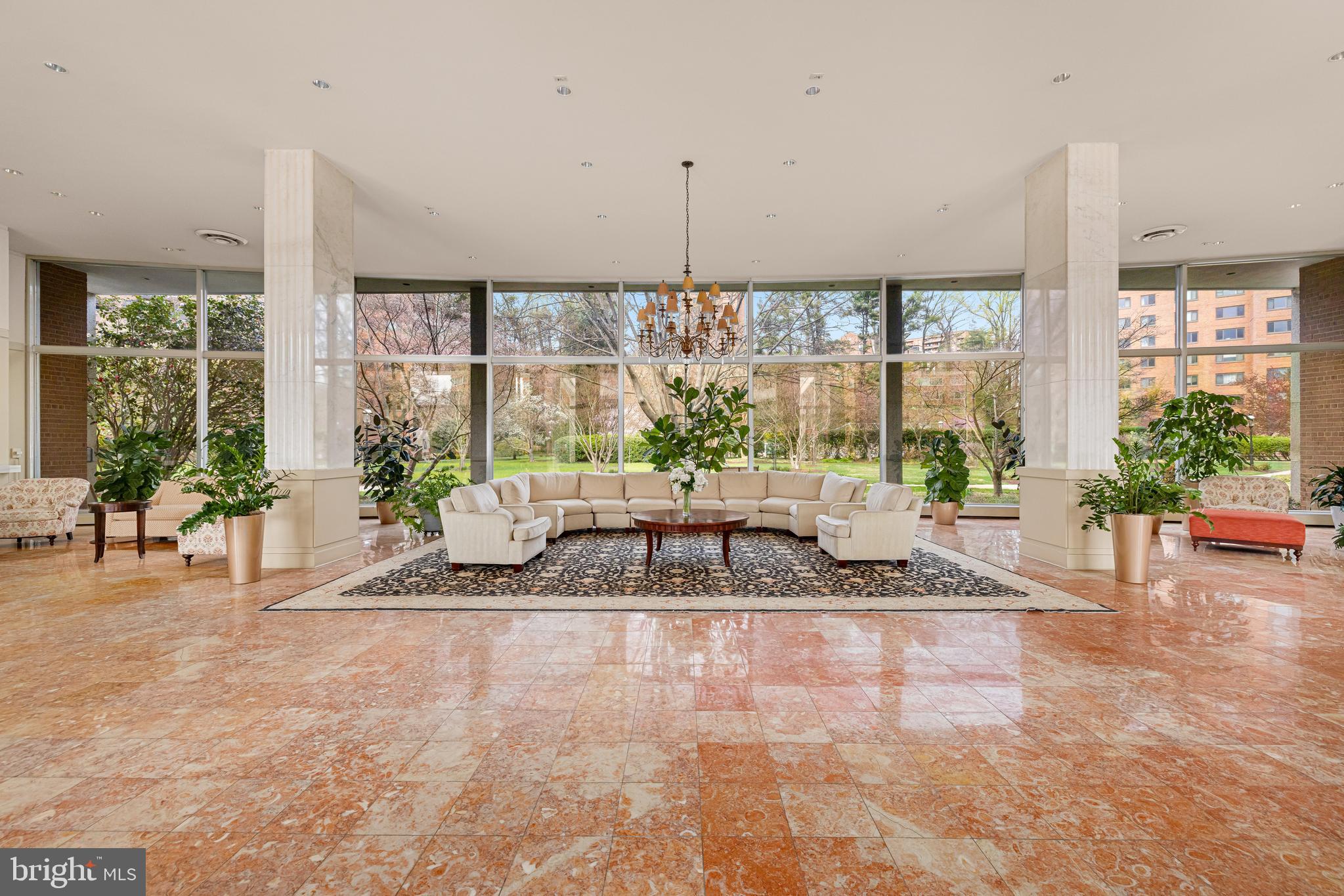 4201 CATHEDRAL AVENUE NW 724E