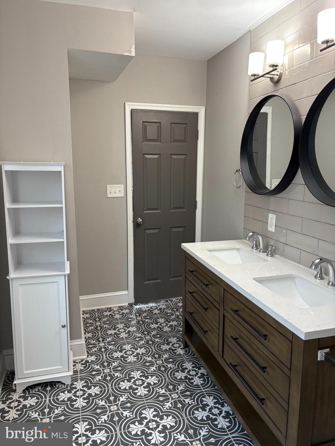 BELMAR/OVERLEA - Residential