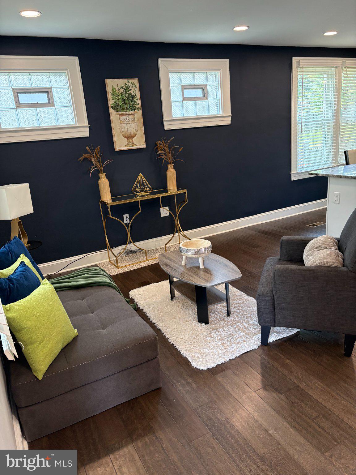 BELMAR/OVERLEA - Residential