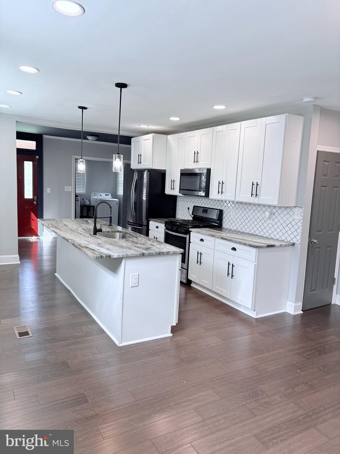BELMAR/OVERLEA - Residential