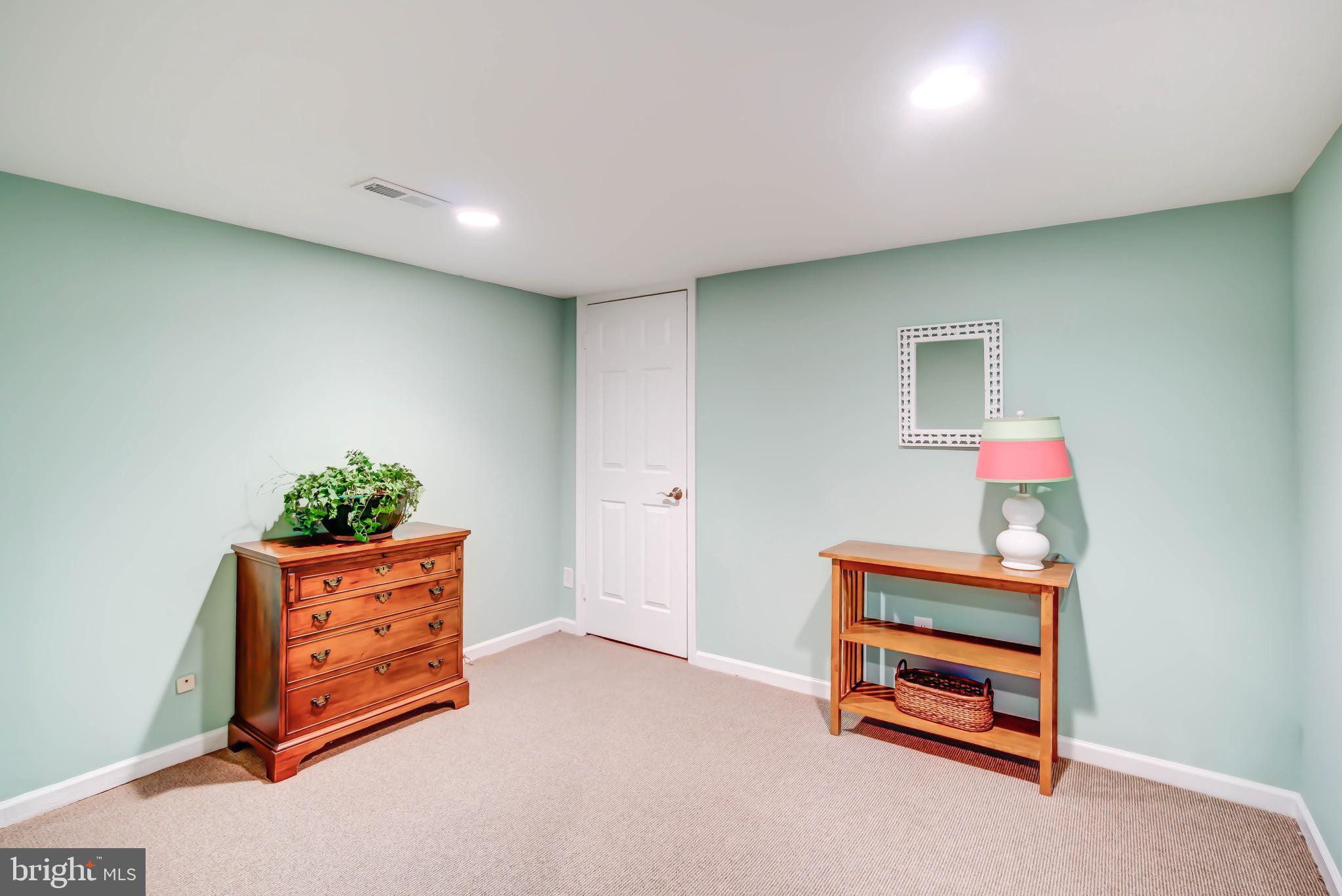 CEDARS OF MC LEAN - Residential