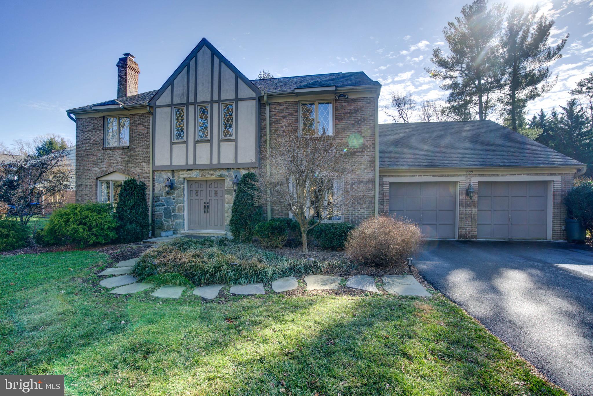 CEDARS OF MC LEAN - Residential