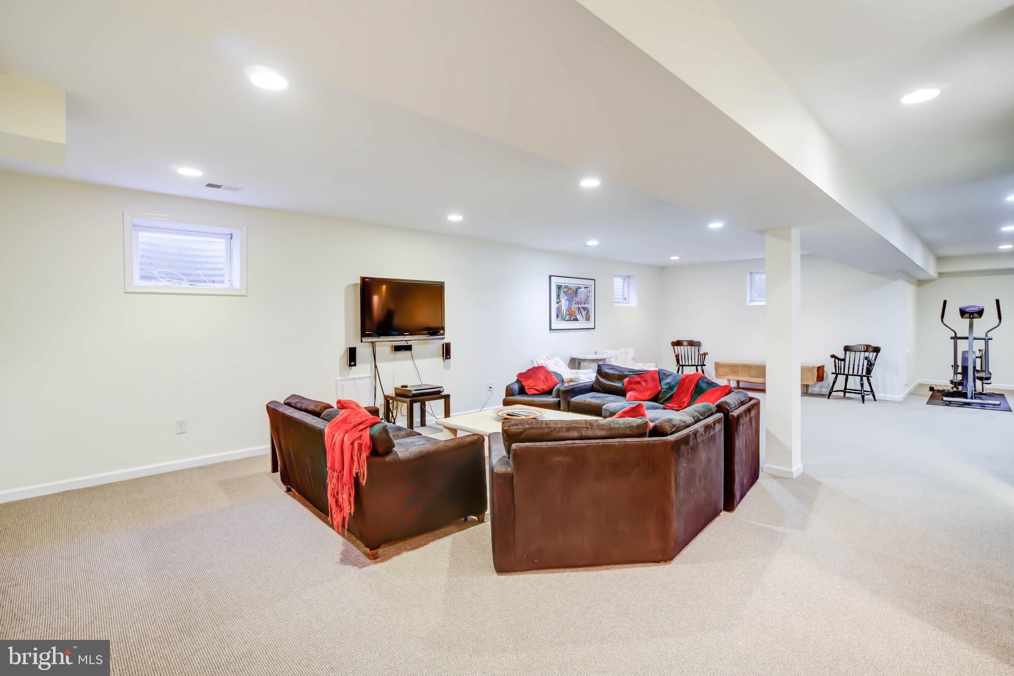 CEDARS OF MC LEAN - Residential