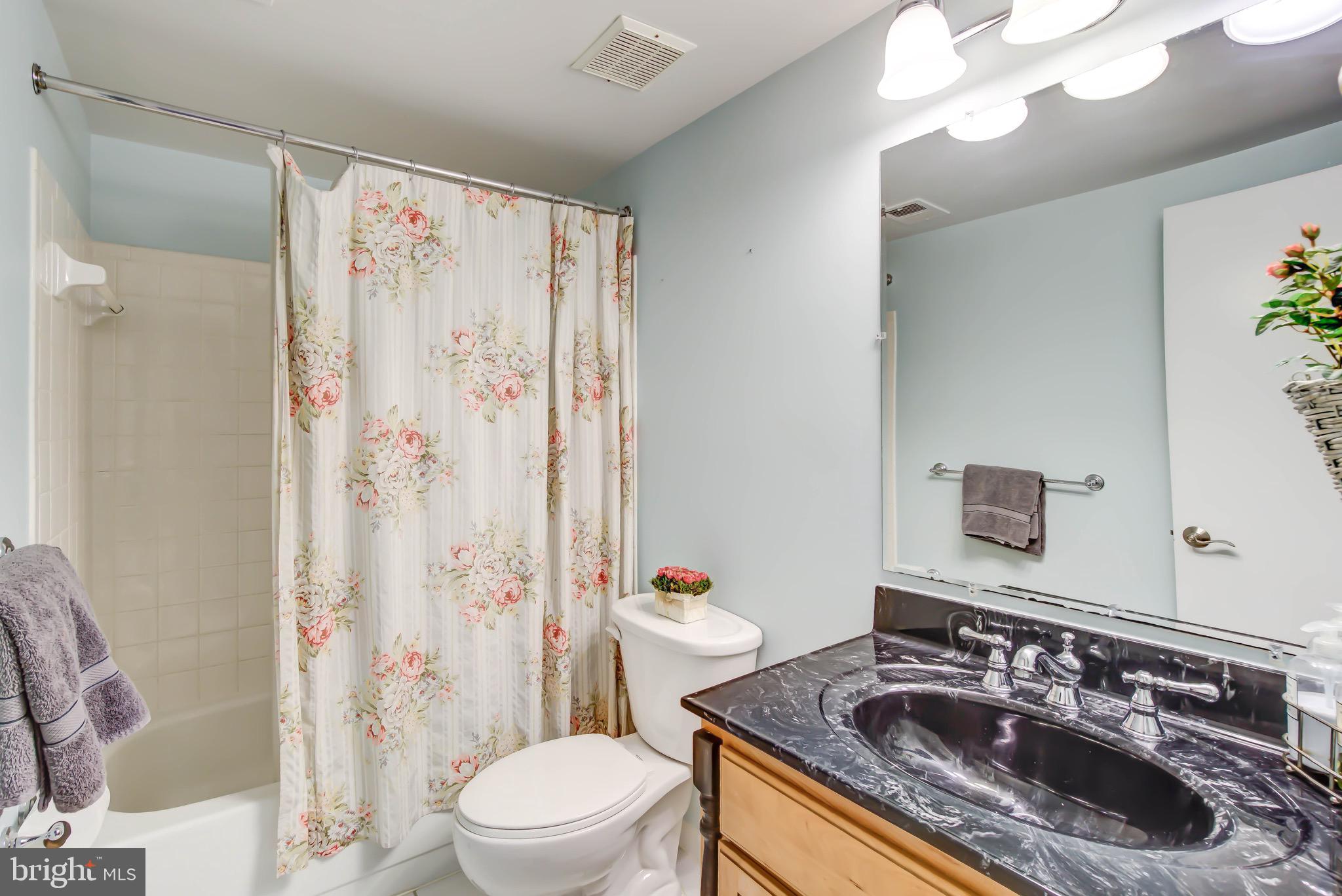 CEDARS OF MC LEAN - Residential