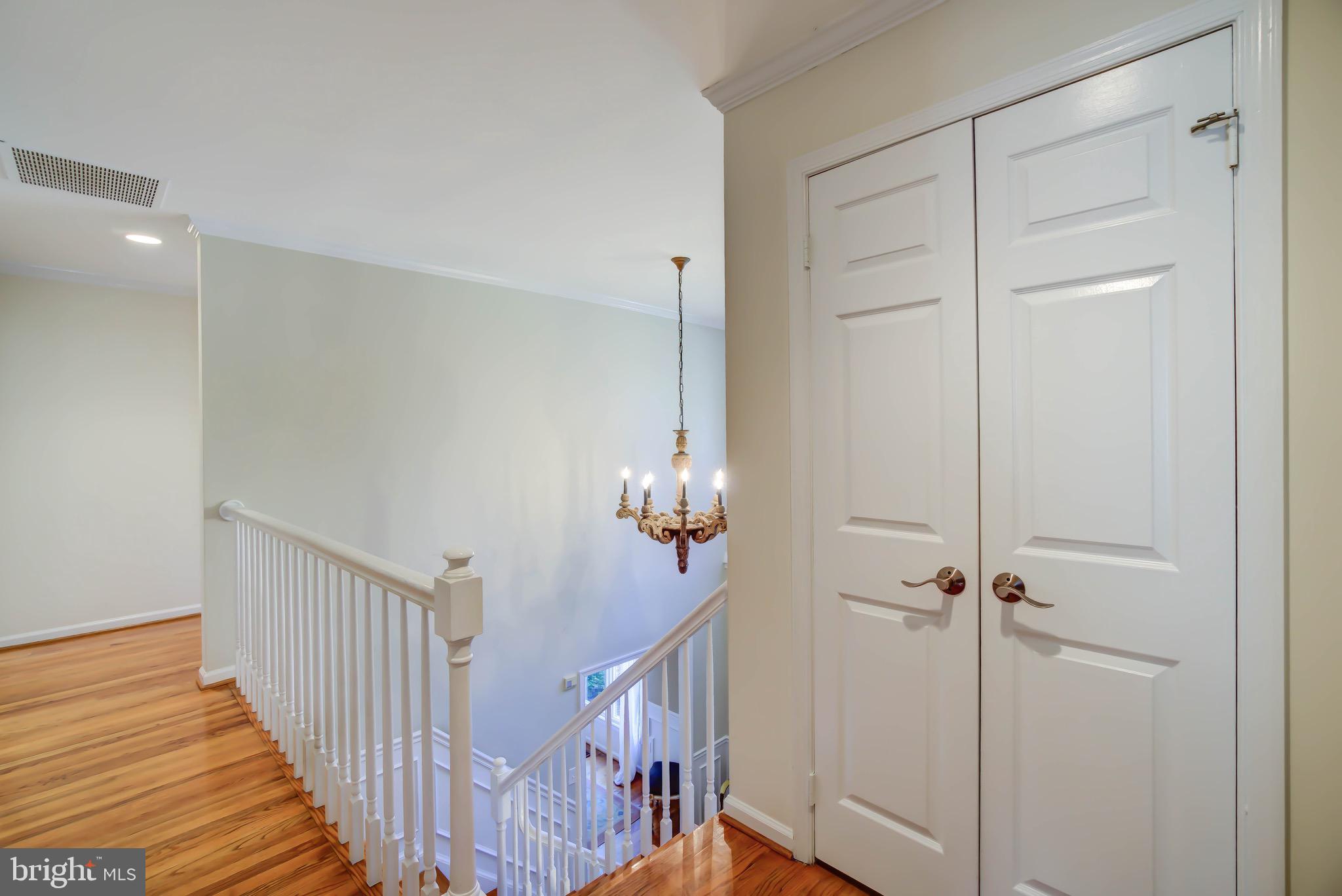 CEDARS OF MC LEAN - Residential