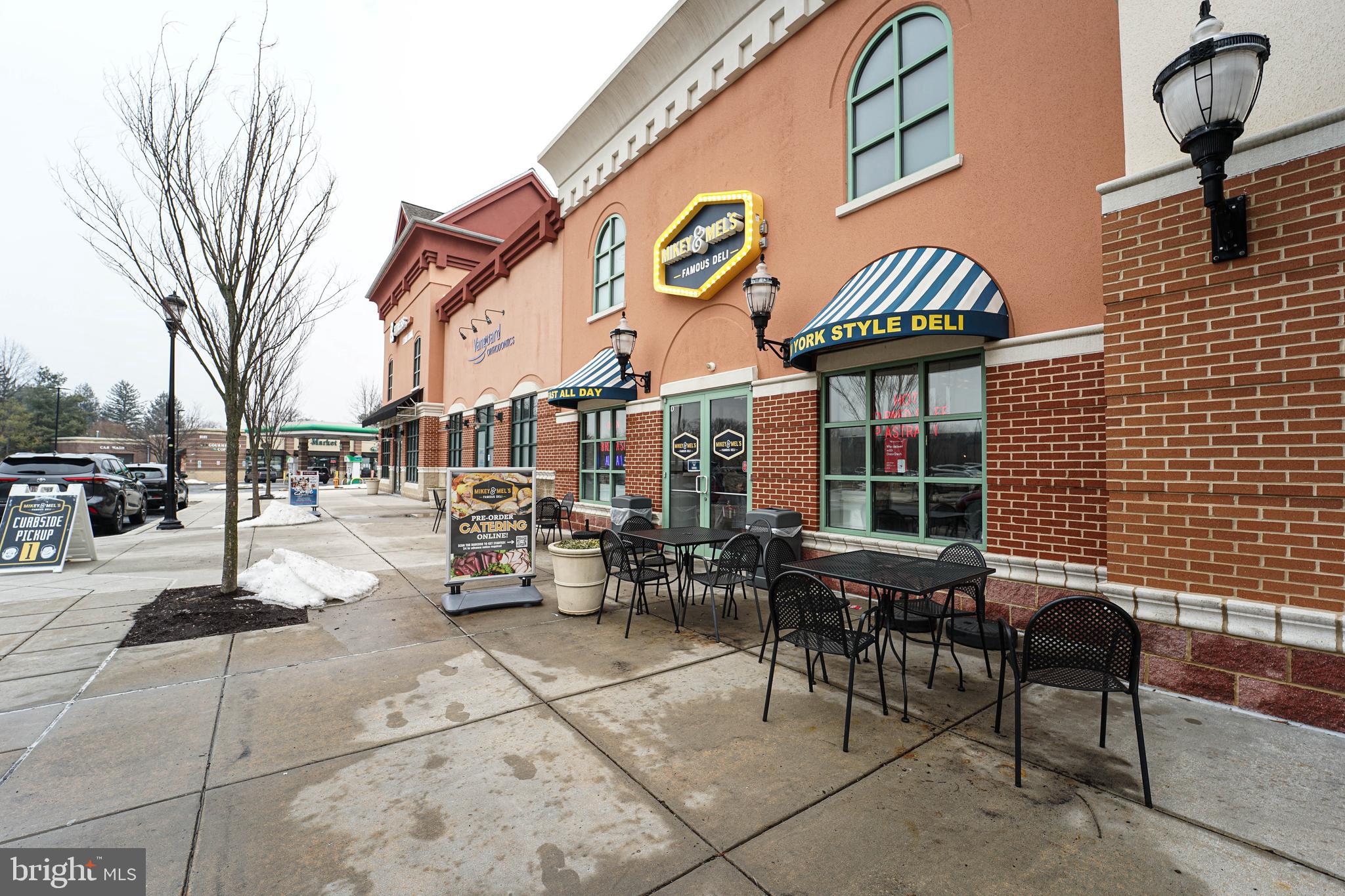 HOPKINS MEAD - Residential