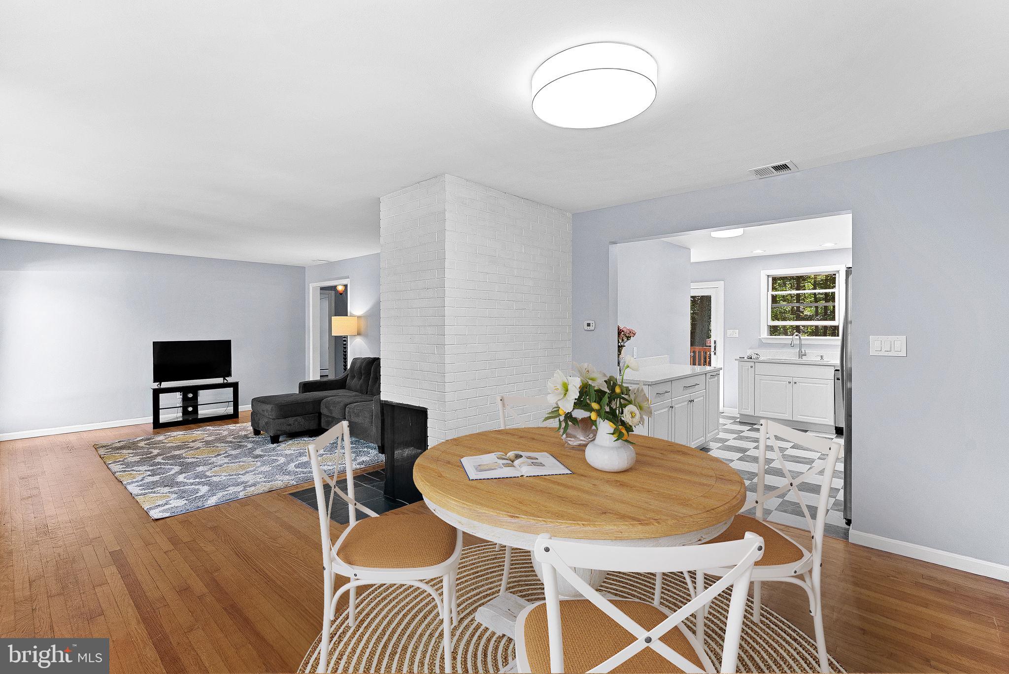 HOPKINS MEAD - Residential