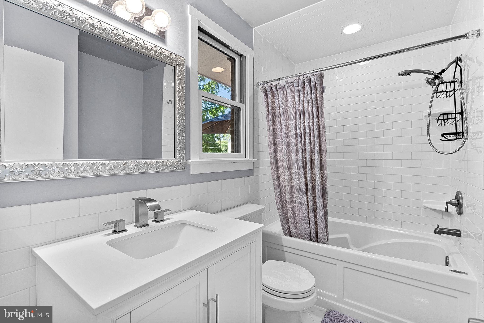 HOPKINS MEAD - Residential